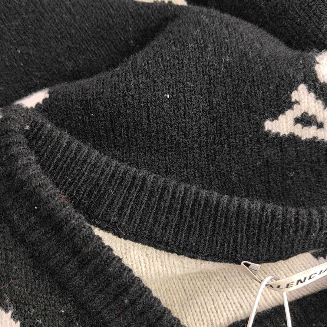 Balenciaga Balenciaga All Over Logo Wool Sweater Size XS Size XS / US 0-2 / IT 36-38 - 5 Thumbnail