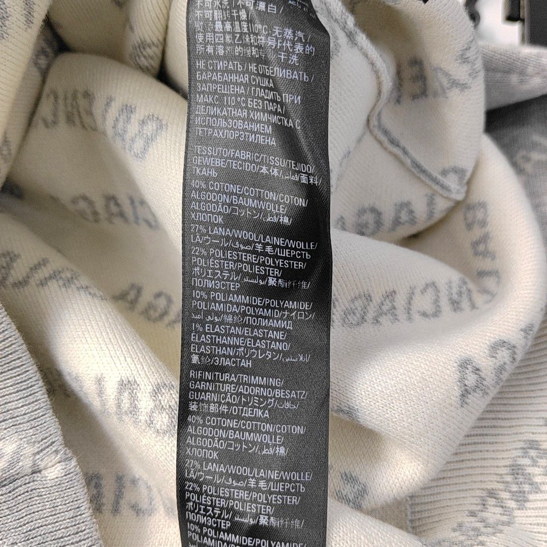 Balenciaga Balenciaga All Over Logo Sweatshirt Size XS Size XS / US 0-2 / IT 36-38 - 3 Thumbnail