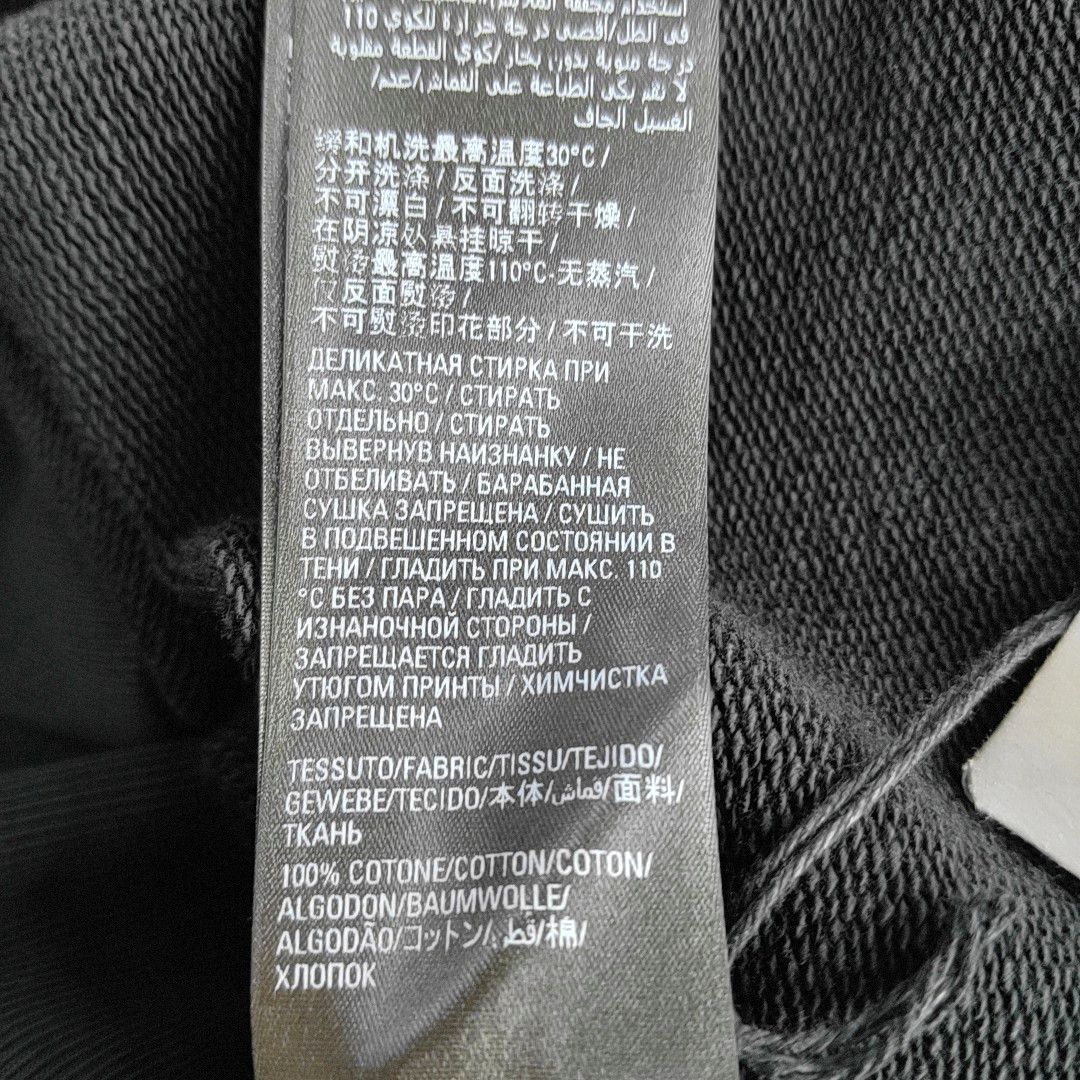 Balenciaga Balenciaga Care Label Print Sweatshirt Size S Size US S / EU 44-46 / 1 - 3 Thumbnail