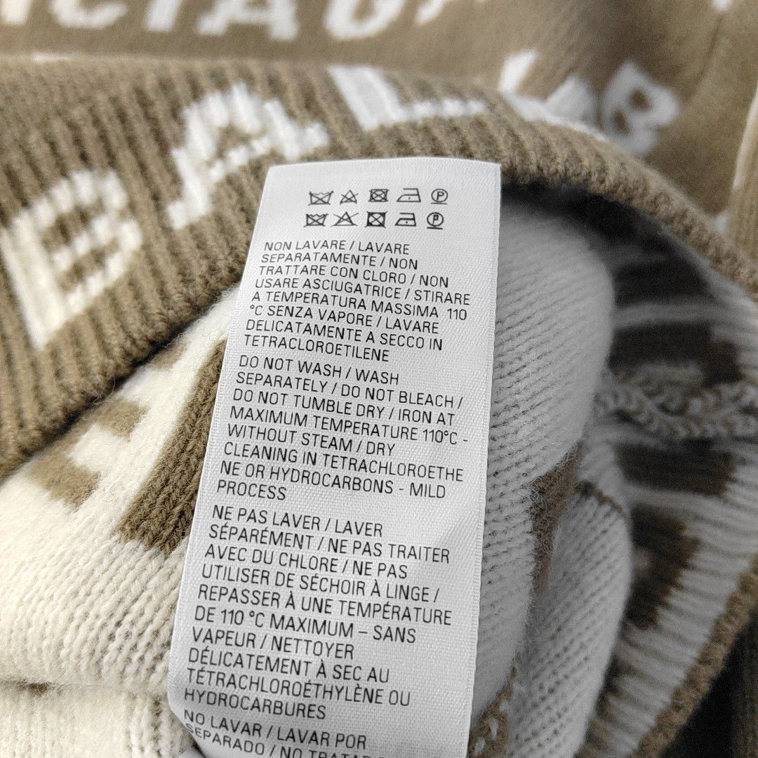 Balenciaga Balenciaga All Over Logo Sweater Size XS Size XS / US 0-2 / IT 36-38 - 4 Thumbnail