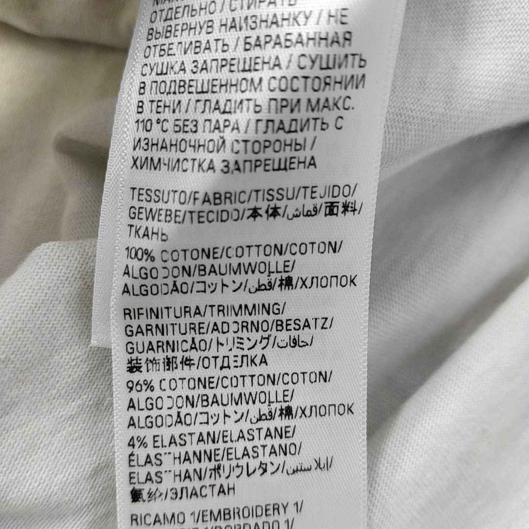 Balenciaga Balenciaga Crest Logo Distressed T-Shirt Size L Size US L / EU 52-54 / 3 - 3 Thumbnail