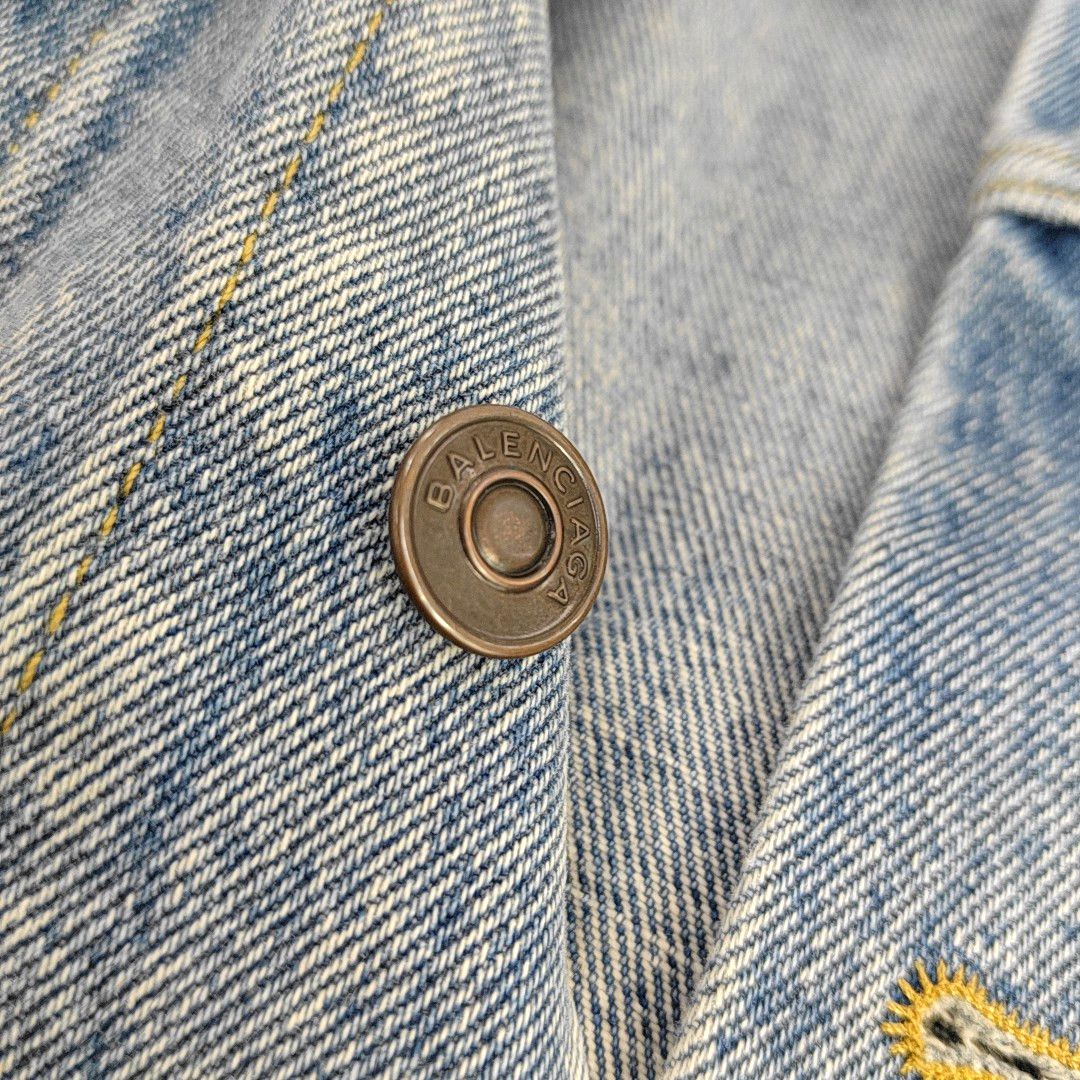 Balenciaga Balenciaga Distressed Denim Jacket Size M Size M / US 6-8 / IT 42-44 - 5 Thumbnail