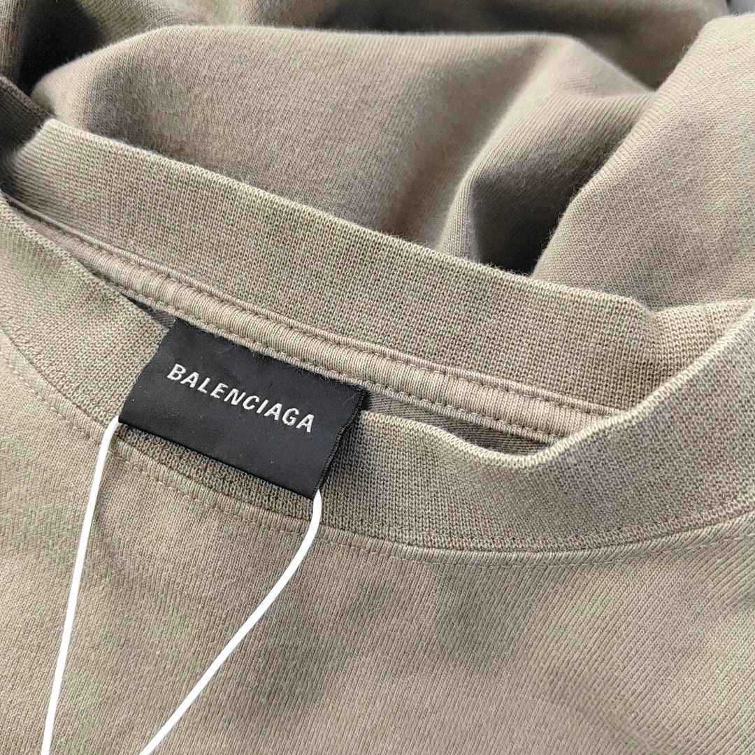 Balenciaga Balenciaga x WFP Logo Long Sleeve T-Shirt Size S Size US S / EU 44-46 / 1 - 5 Thumbnail