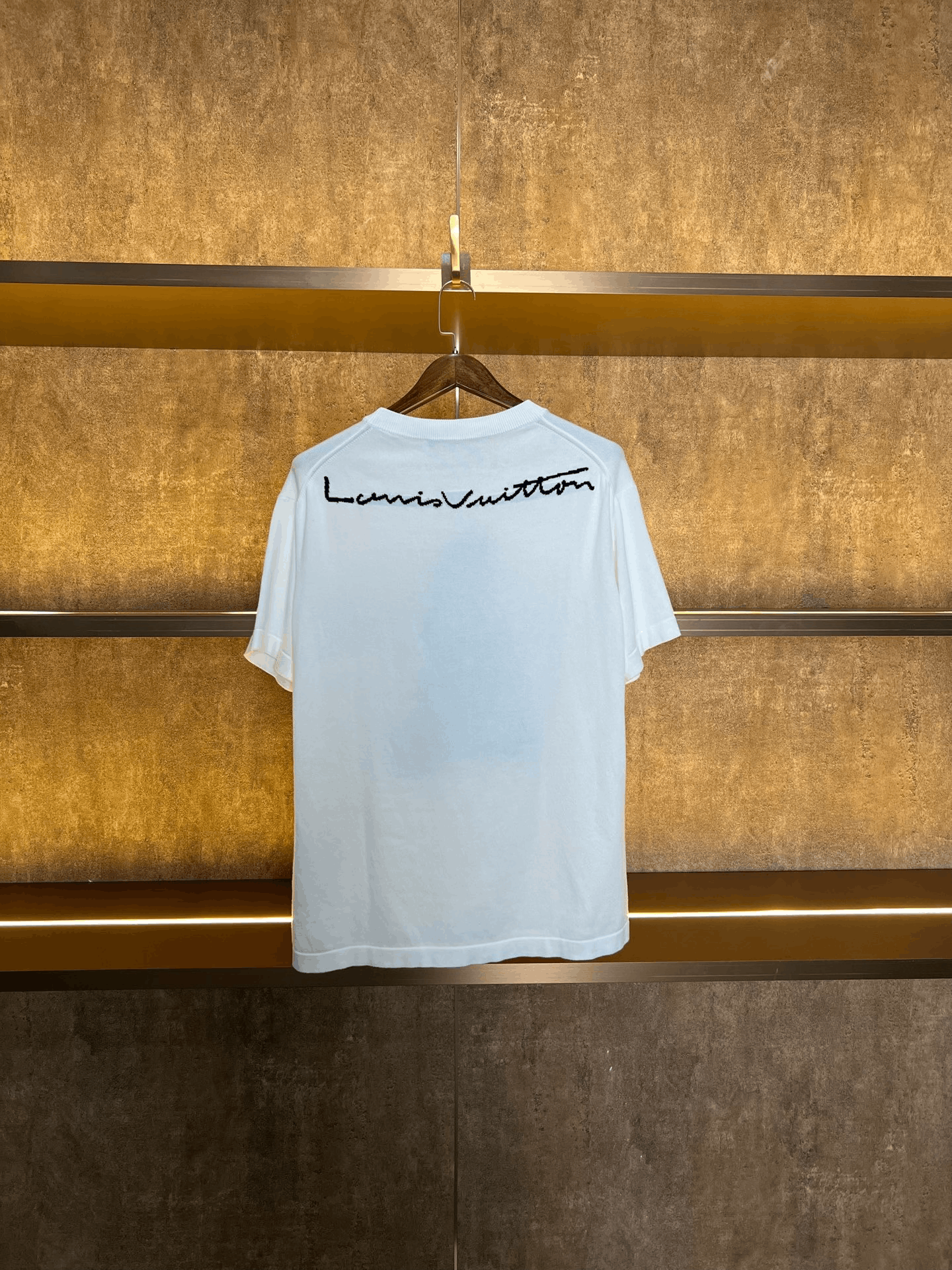 Louis Vuitton LV Bear Graphic Short Sleeve Size S / US 4 / IT 40 - 2 Thumbnail