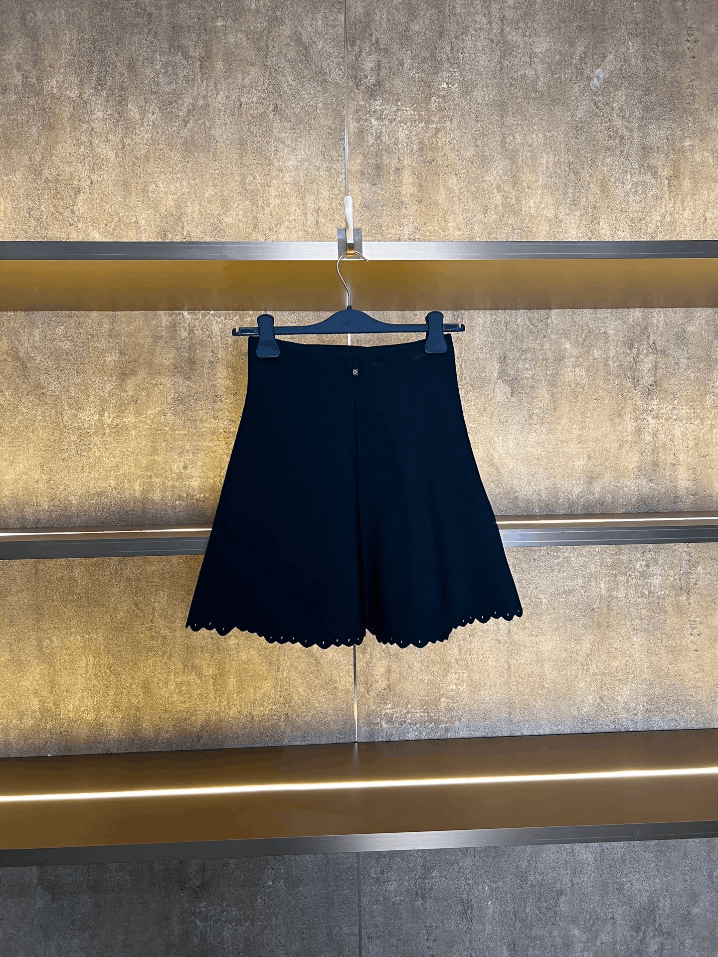 Louis Vuitton LV Knit Skirt Size 34" / US 12 / IT 48 - 2 Thumbnail