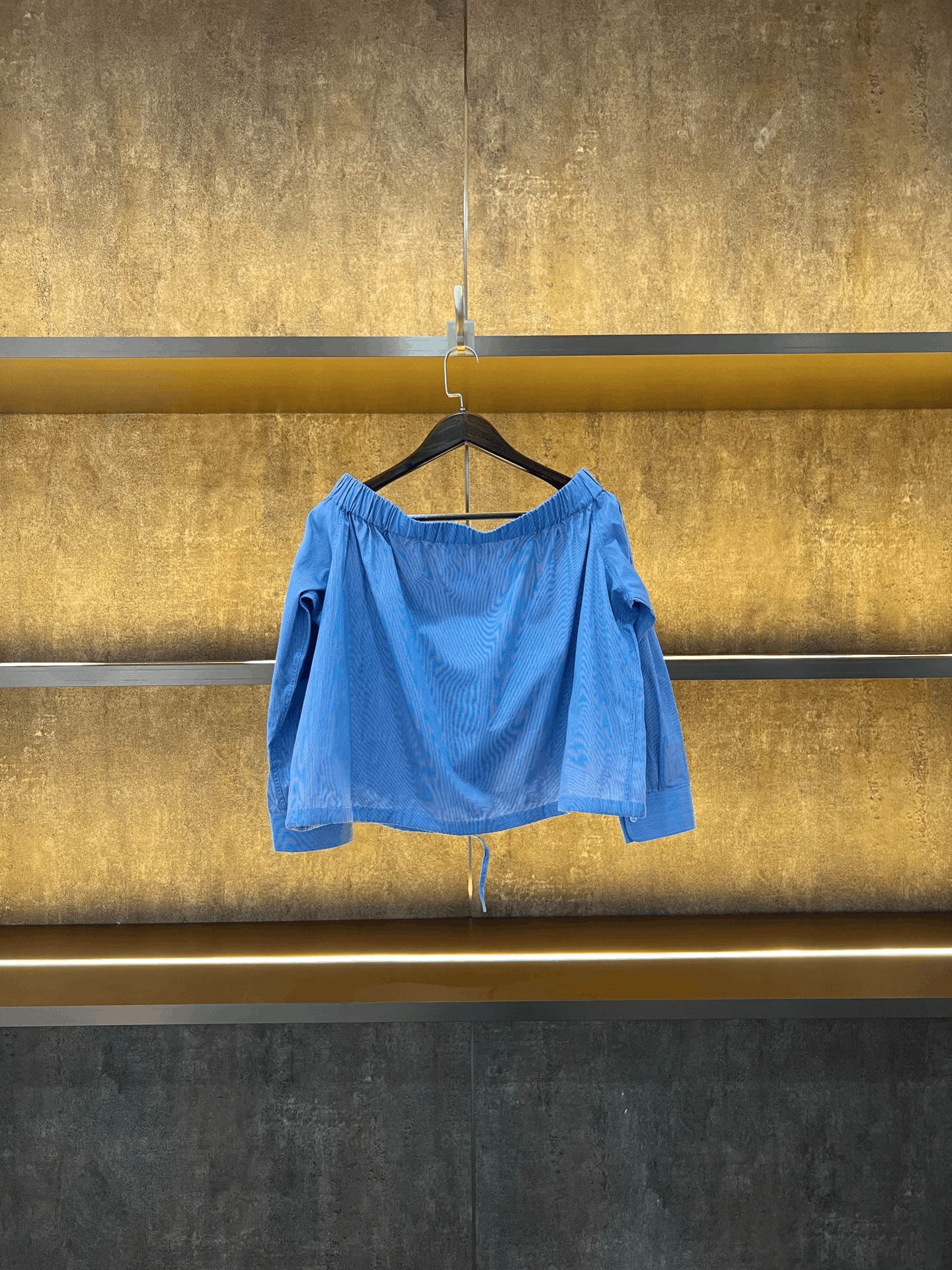 Celine Celine Off-shoulder Shirt Size XXS / US 00 / IT 34 - 2 Thumbnail