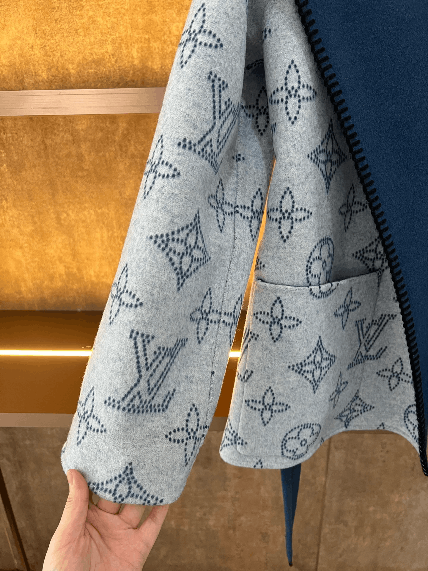 Louis Vuitton LV New Reversible Coat Size XS / US 0-2 / IT 36-38 - 7 Thumbnail