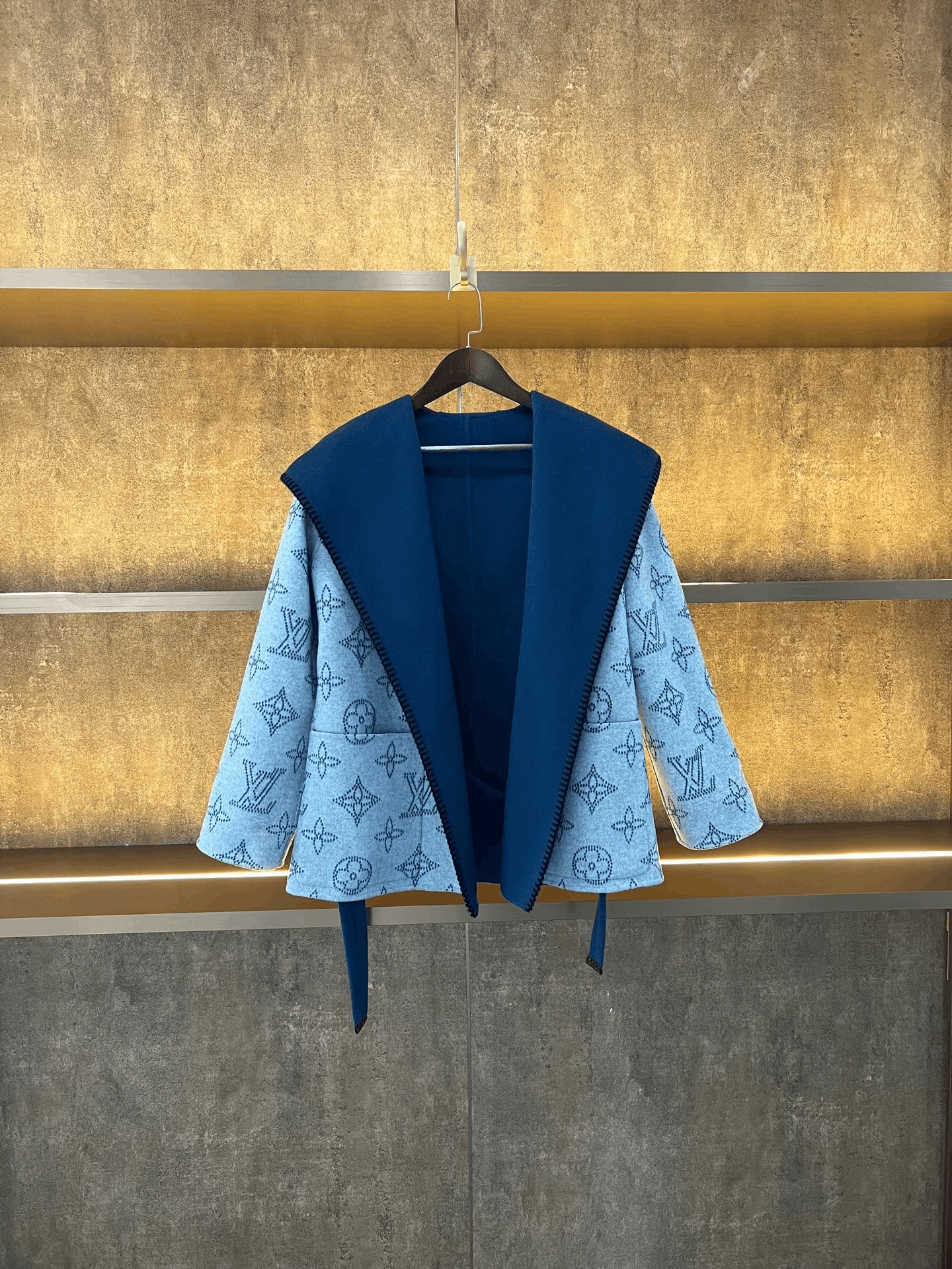 Louis Vuitton LV New Reversible Coat Size XS / US 0-2 / IT 36-38 - 5 Thumbnail