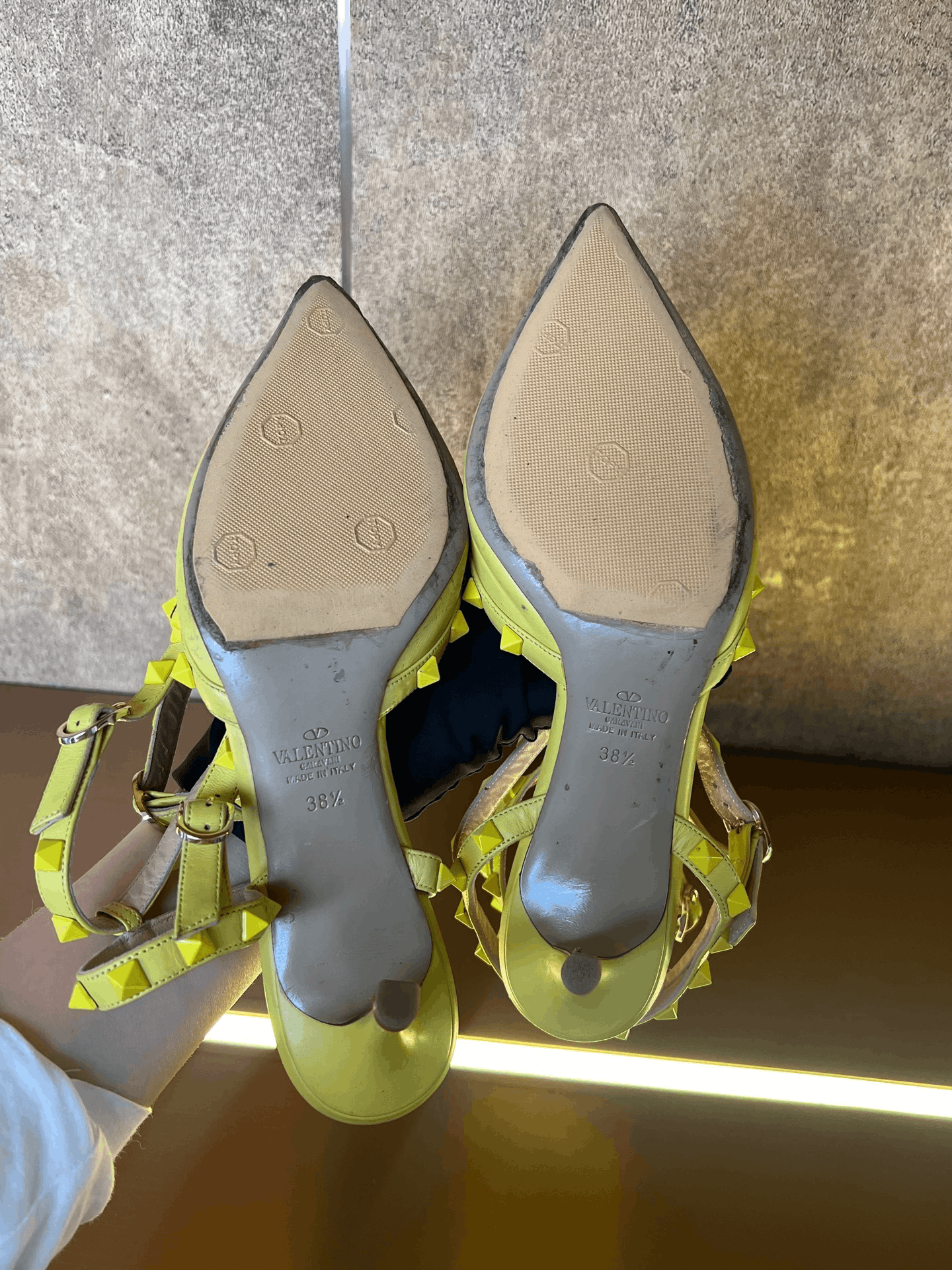 Valentino Valentino High Heels Size US 7.5 / IT 37.5 - 9 Thumbnail