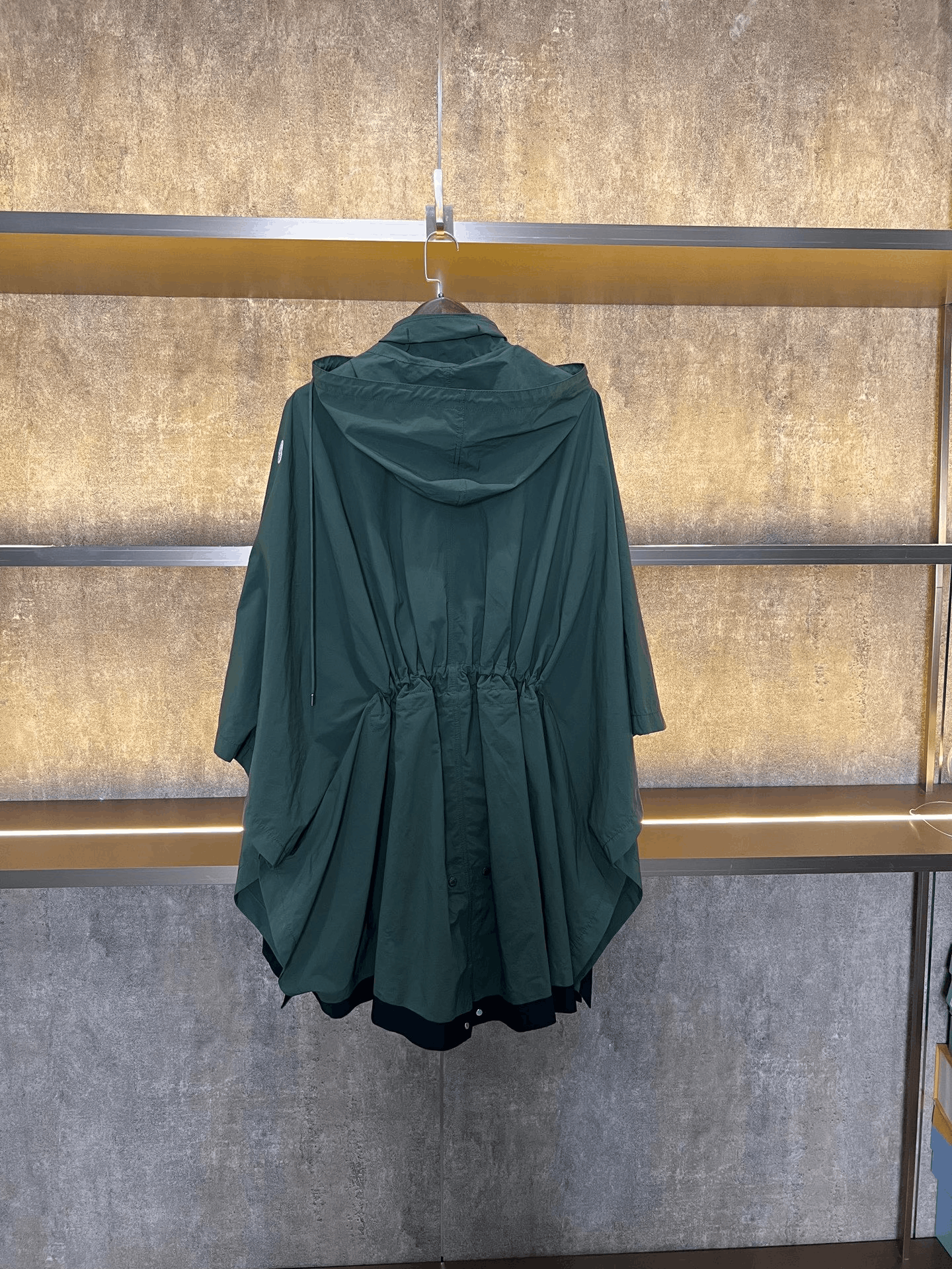 Moncler Moncler Hooded Cape Size S / US 4 / IT 40 - 2 Thumbnail