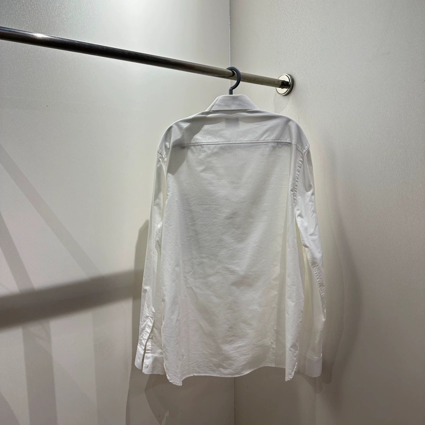 Burberry White Long-Sleeve Button-Up Shirt Size L Size US L / EU 52-54 / 3 - 2 Thumbnail