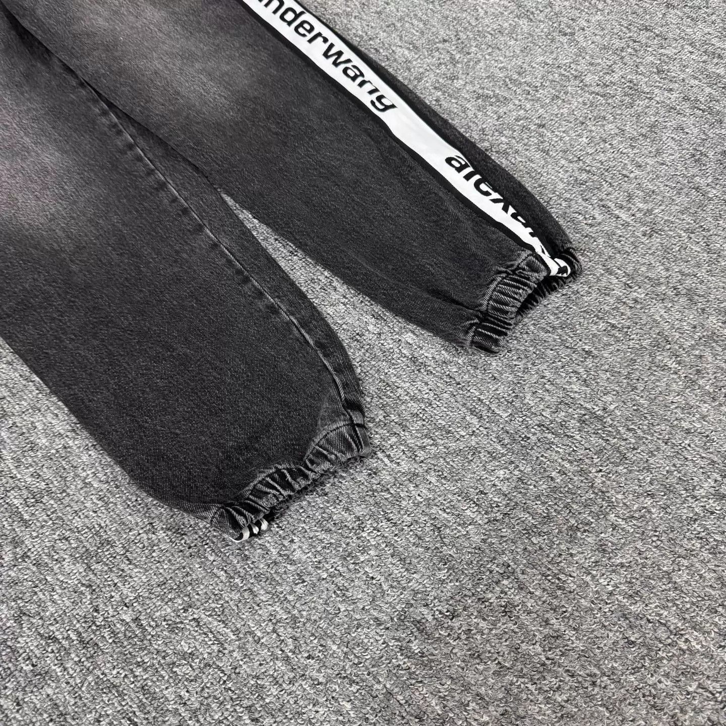 Alexander Wang Black Denim Pants with Side Stripe, Size 30 Size US 30 / EU 46 - 3 Thumbnail