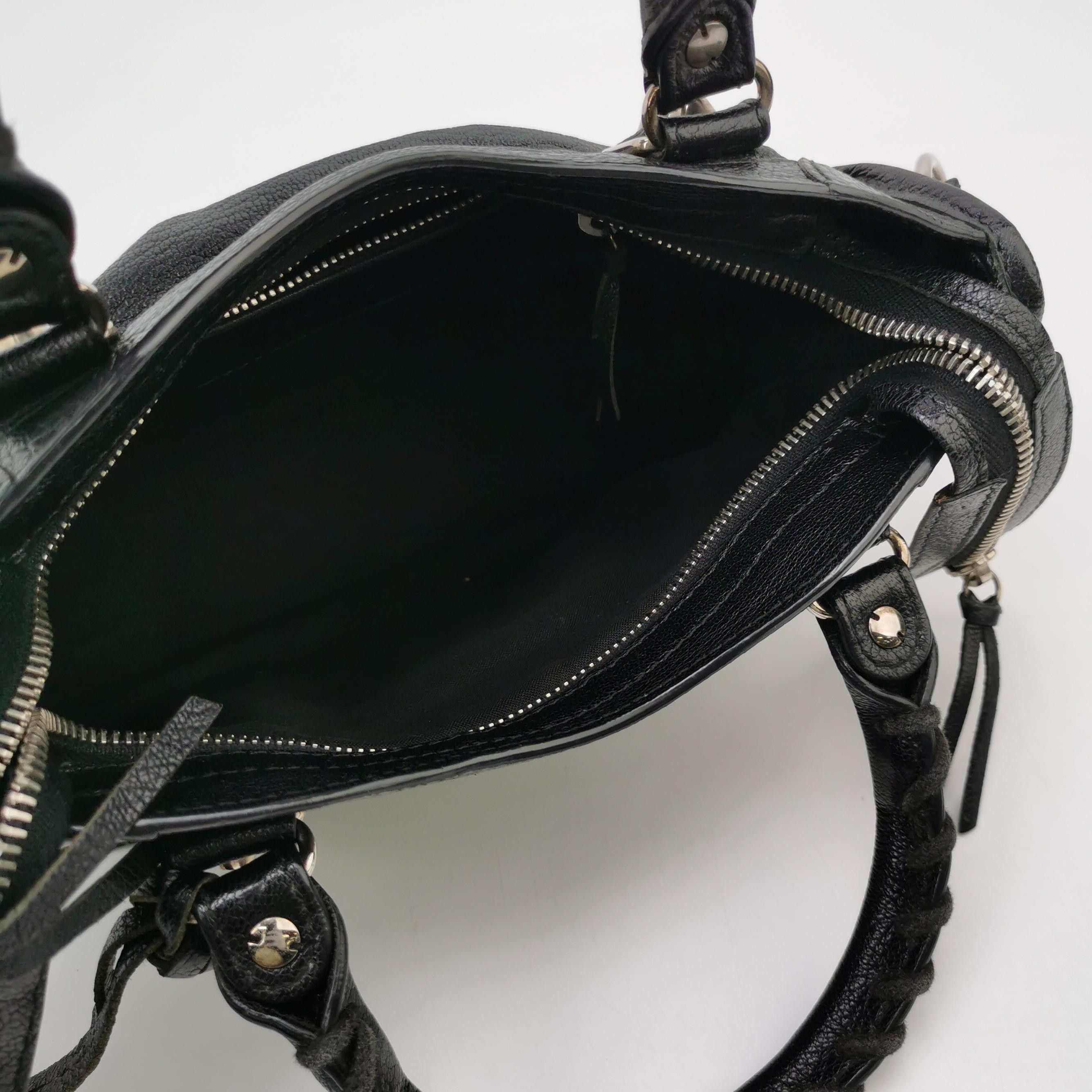 Balenciaga Balenciaga Women os Shoulder Bags Size ONE SIZE - 7 Thumbnail