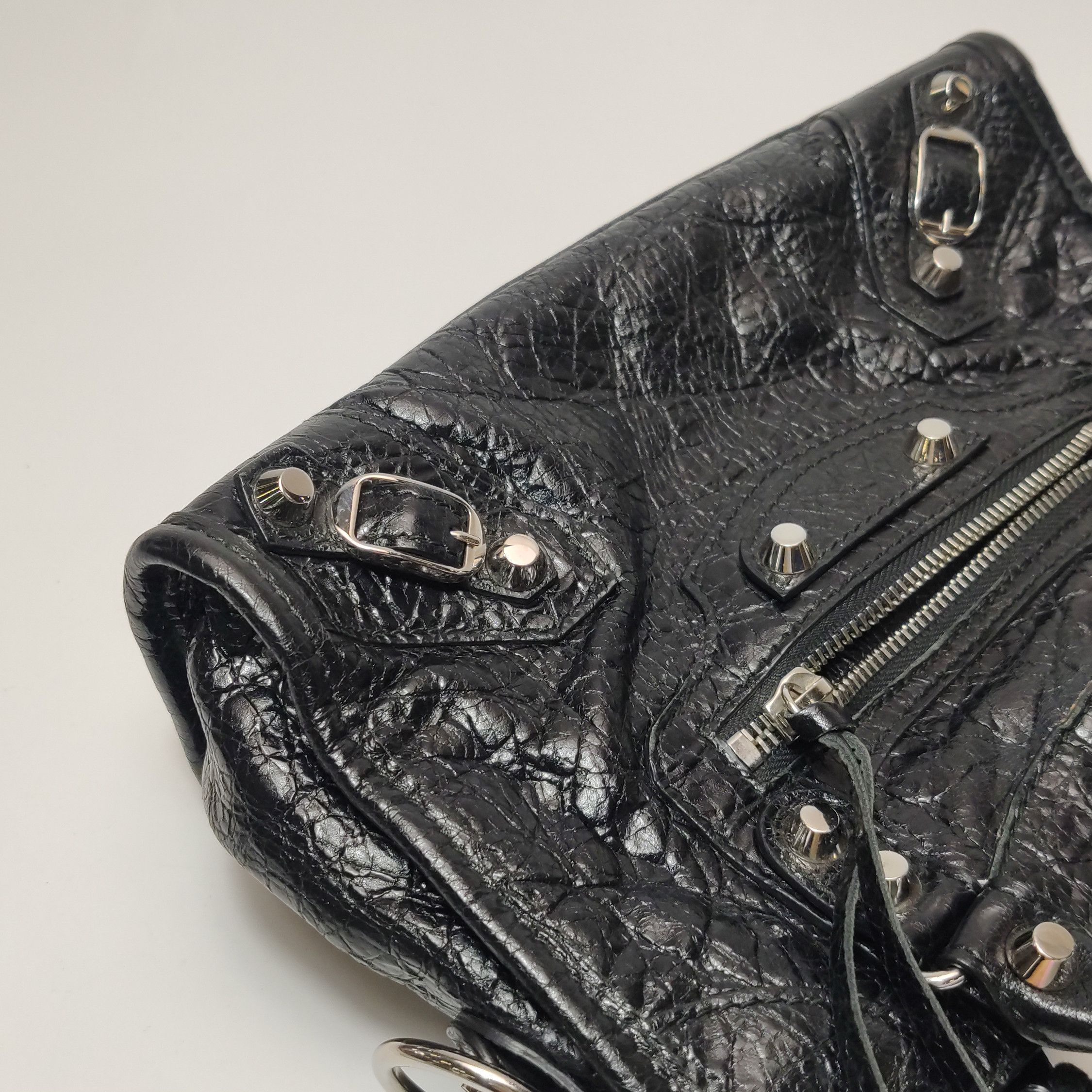 Balenciaga Balenciaga Women os Shoulder Bags Size ONE SIZE - 22 Thumbnail