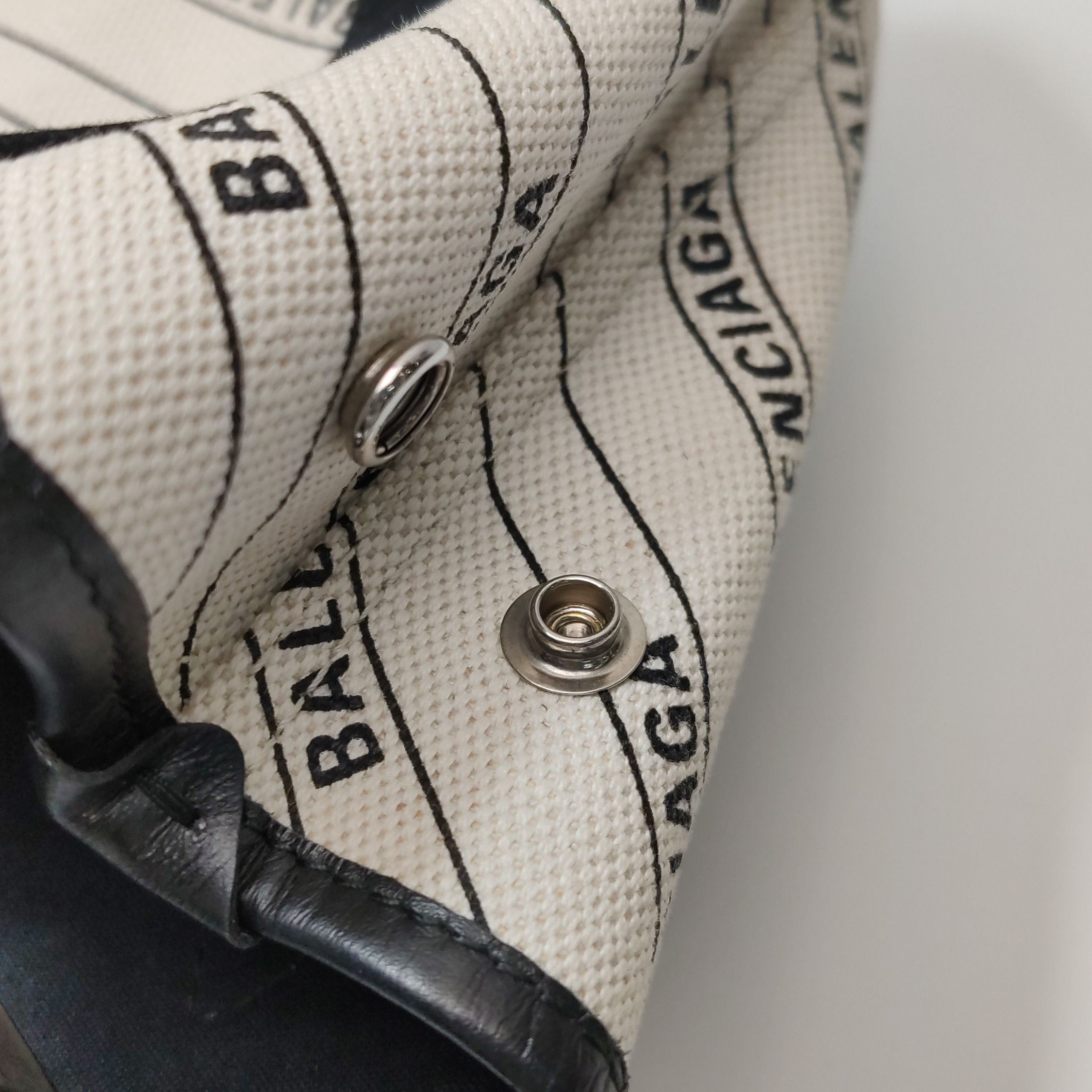 Balenciaga Balenciaga Women os Tote Bags Size ONE SIZE - 12 Thumbnail
