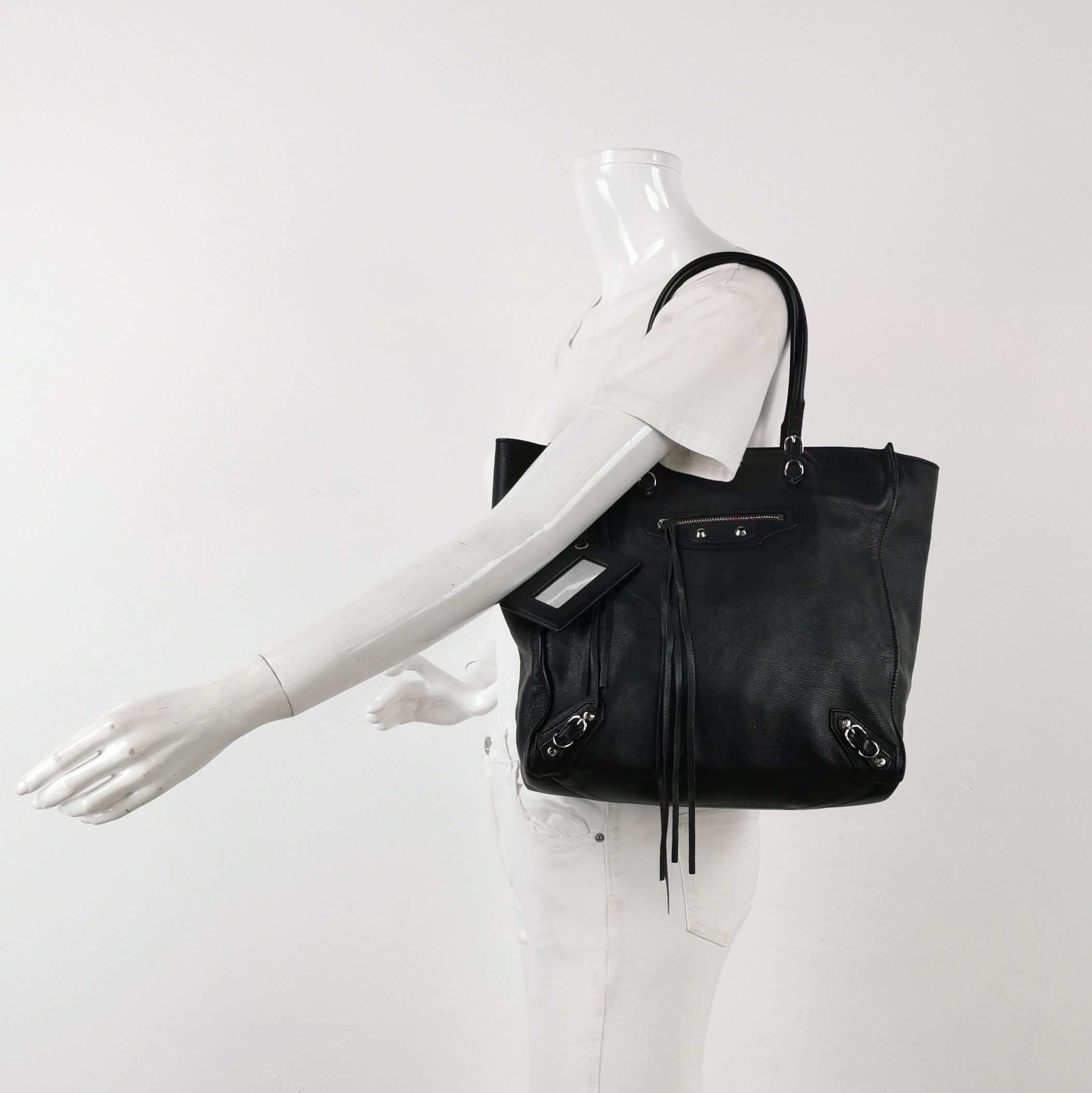 Balenciaga Balenciaga Women os Shoulder Bags Size ONE SIZE - 2 Thumbnail