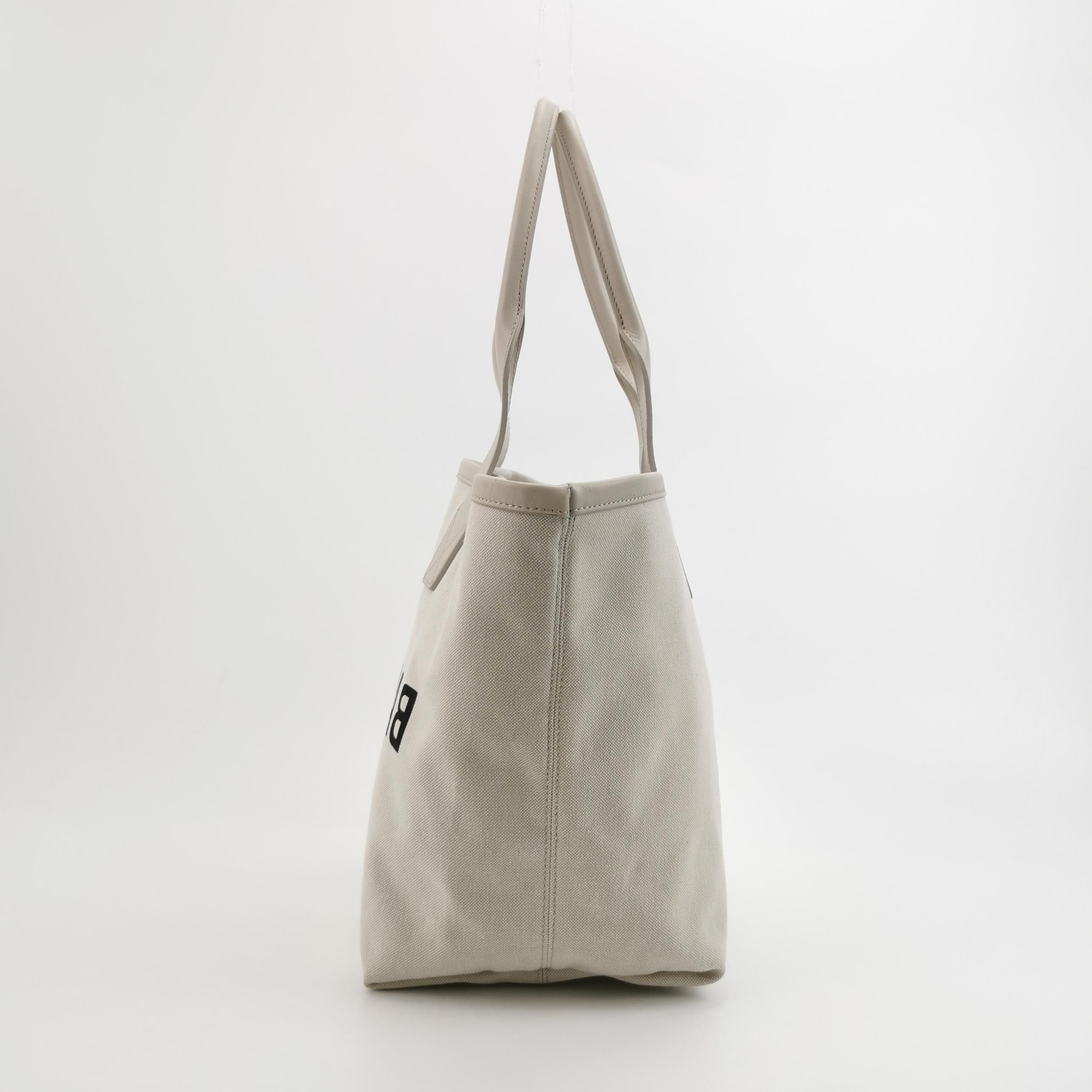 Balenciaga Balenciaga Women os Shoulder Bags Size ONE SIZE - 3 Thumbnail