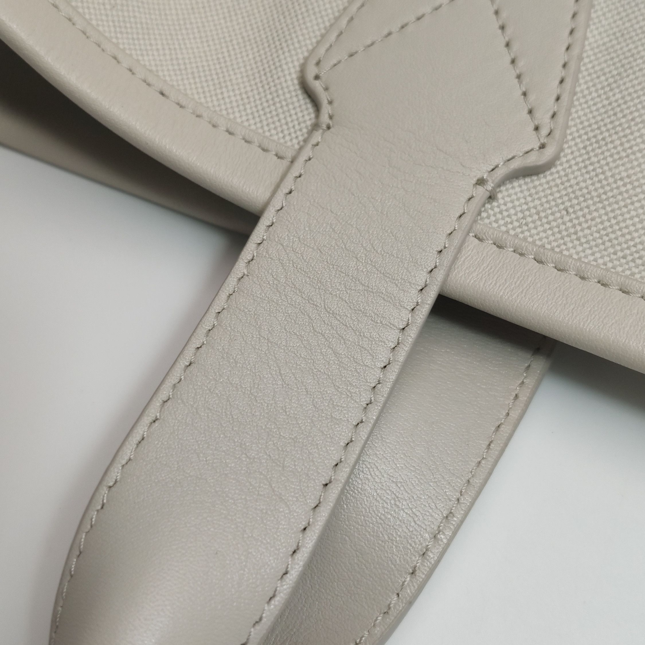 Balenciaga Balenciaga Women os Shoulder Bags Size ONE SIZE - 20 Thumbnail