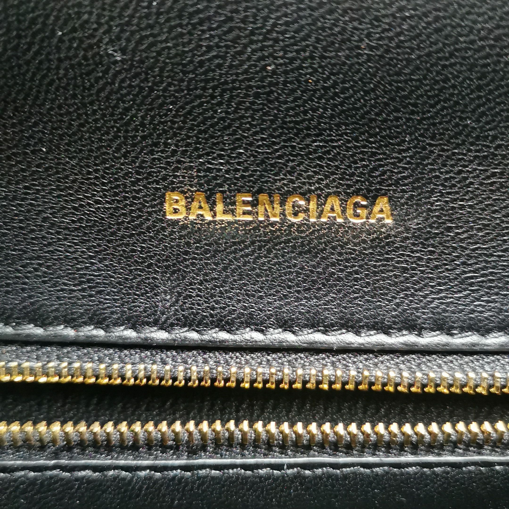 Balenciaga Balenciaga Women os Shoulder Bags Size ONE SIZE - 22 Thumbnail