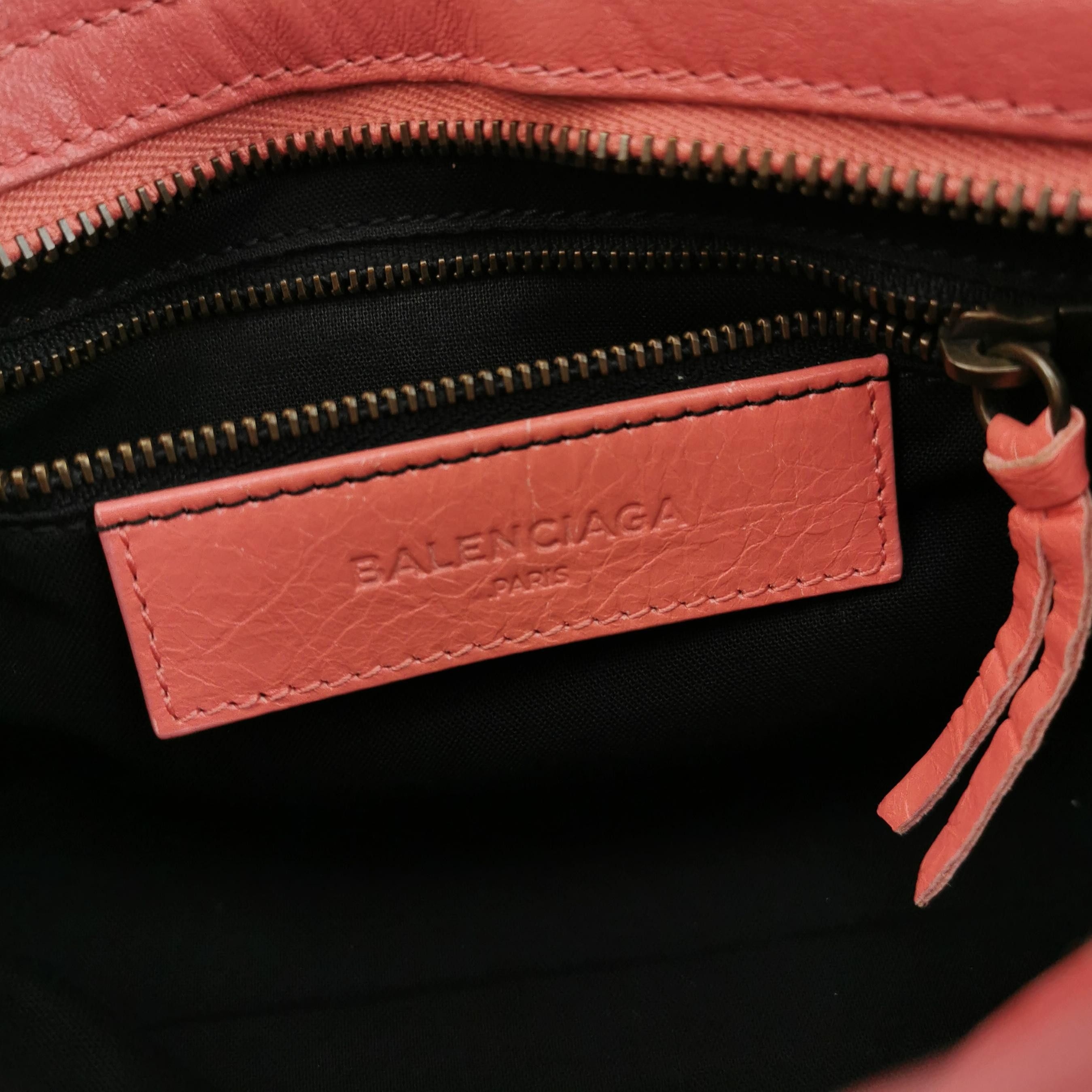 Balenciaga Balenciaga Women os Shoulder Bags Size ONE SIZE - 8 Thumbnail