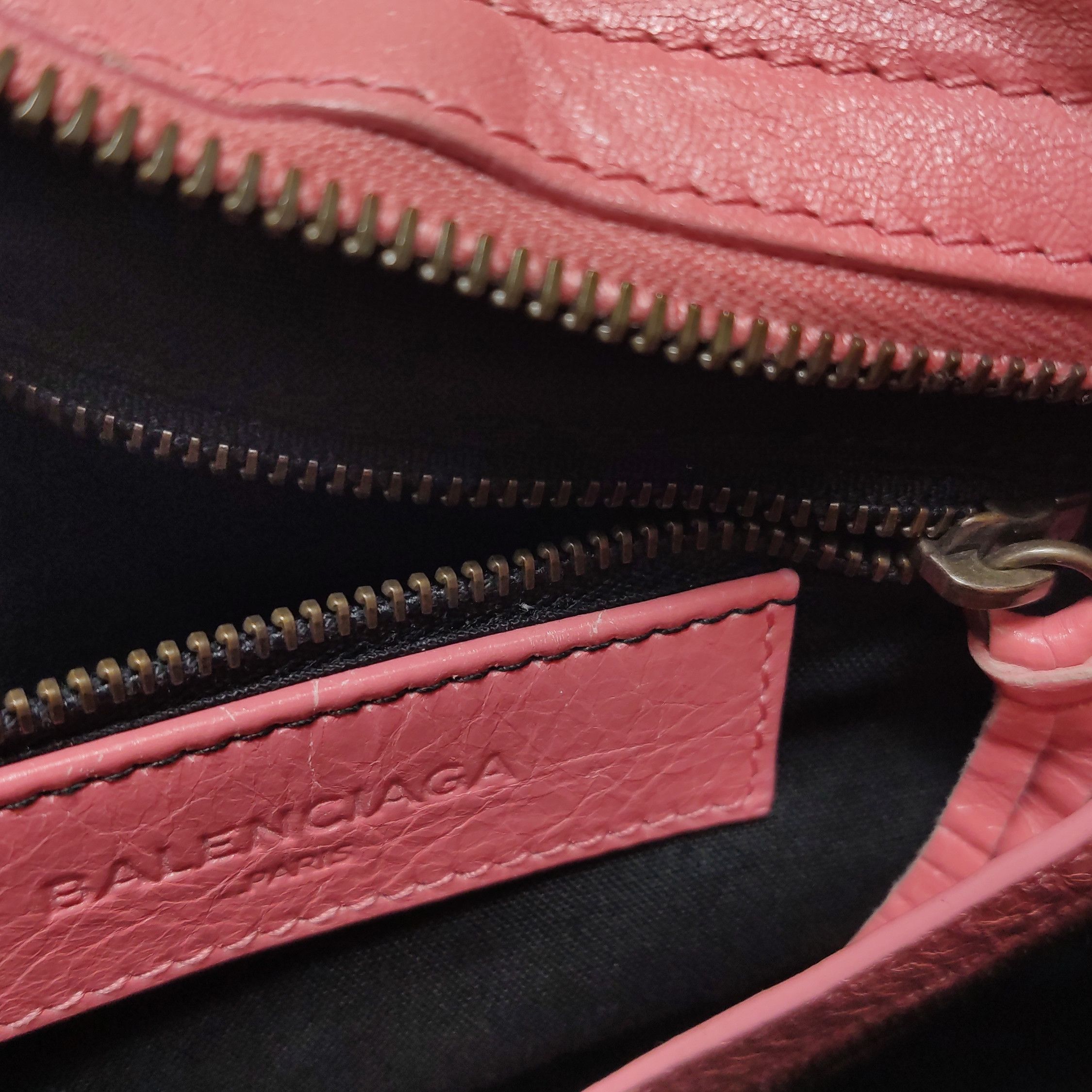 Balenciaga Balenciaga Women os Shoulder Bags Size ONE SIZE - 11 Thumbnail