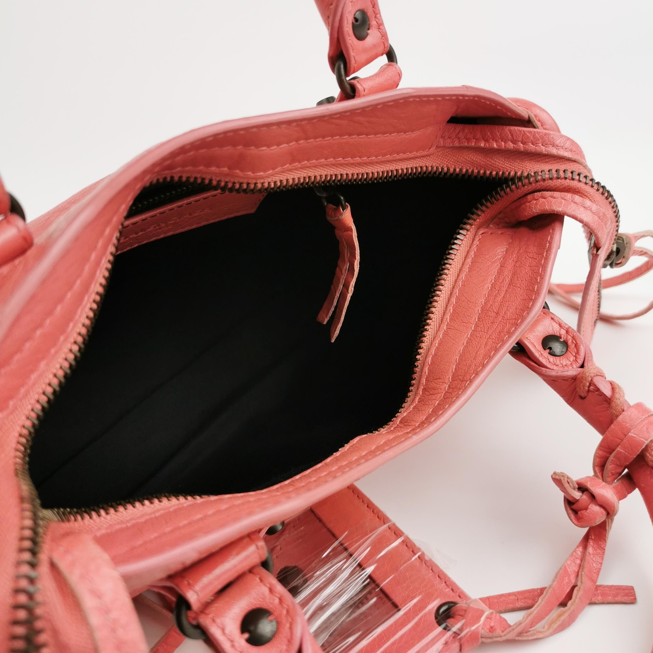Balenciaga Balenciaga Women os Shoulder Bags Size ONE SIZE - 7 Thumbnail
