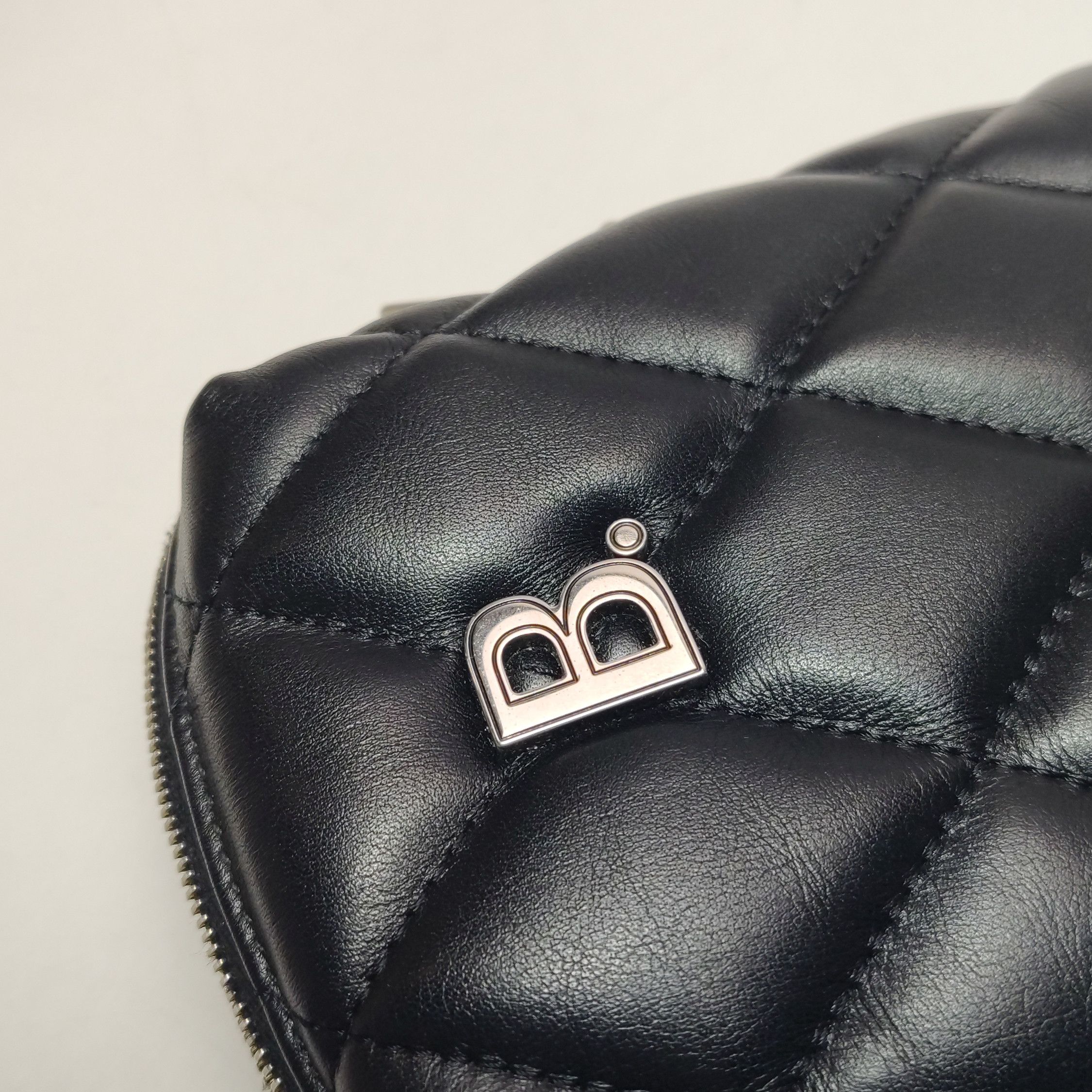 Balenciaga Balenciaga Women os Shoulder Bags Size ONE SIZE - 21 Thumbnail