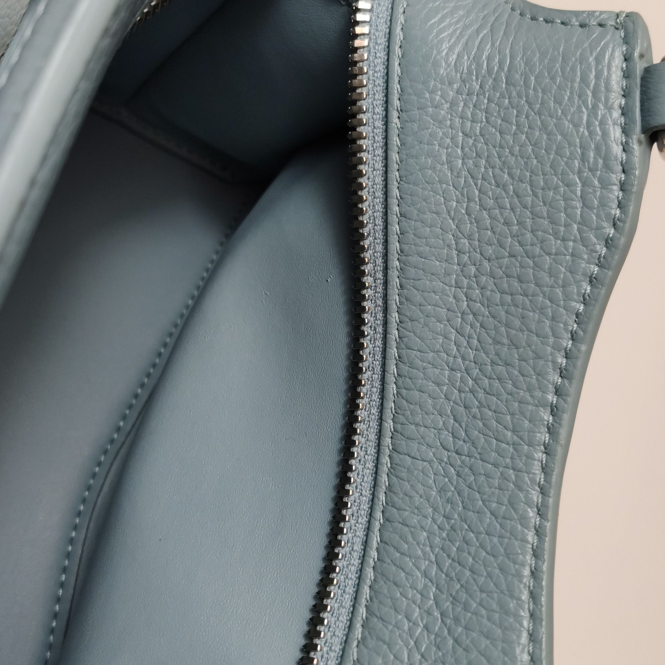 Balenciaga Balenciaga Women os Shoulder Bags Size ONE SIZE - 11 Thumbnail