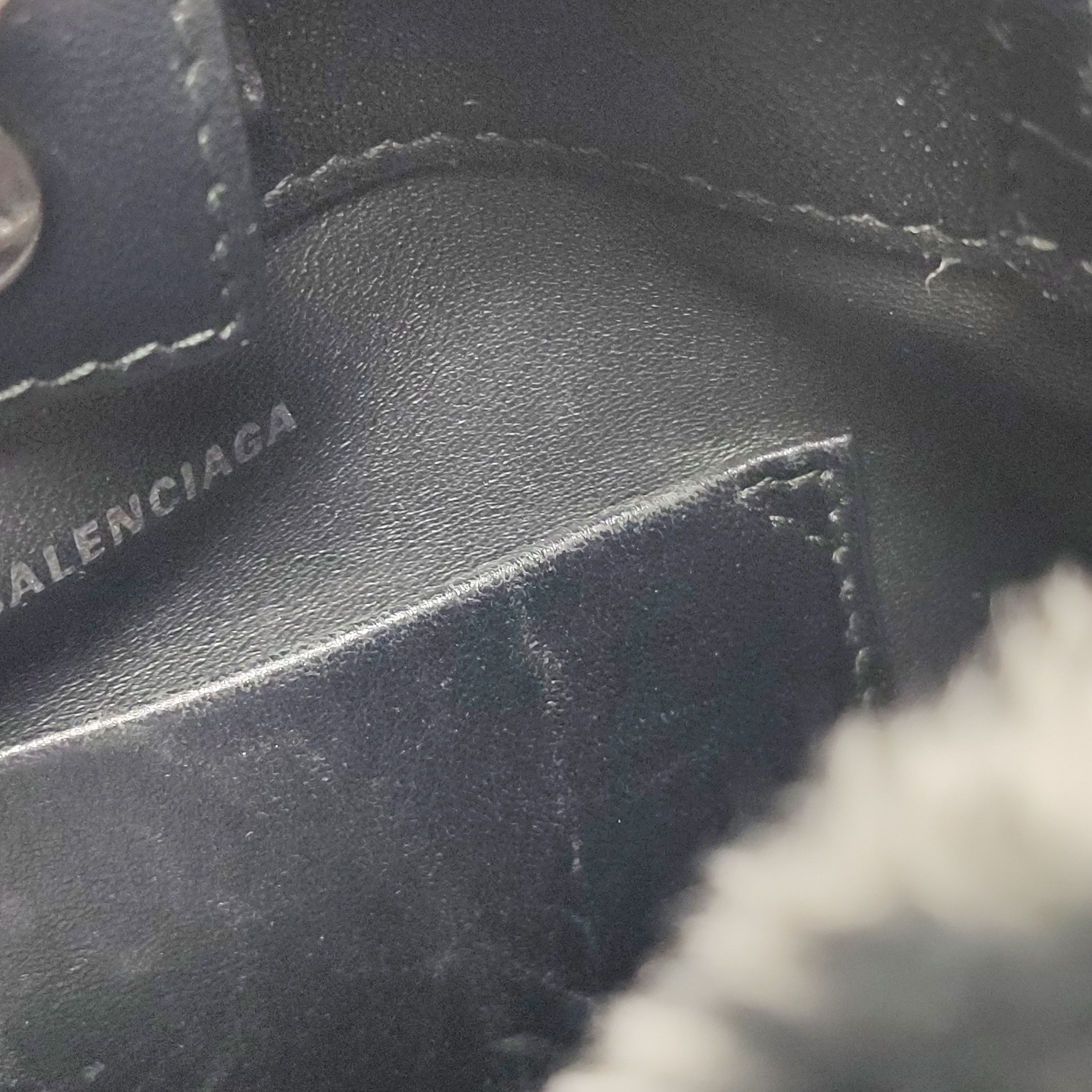 Balenciaga Balenciaga Women os Shoulder Bags Size ONE SIZE - 13 Thumbnail