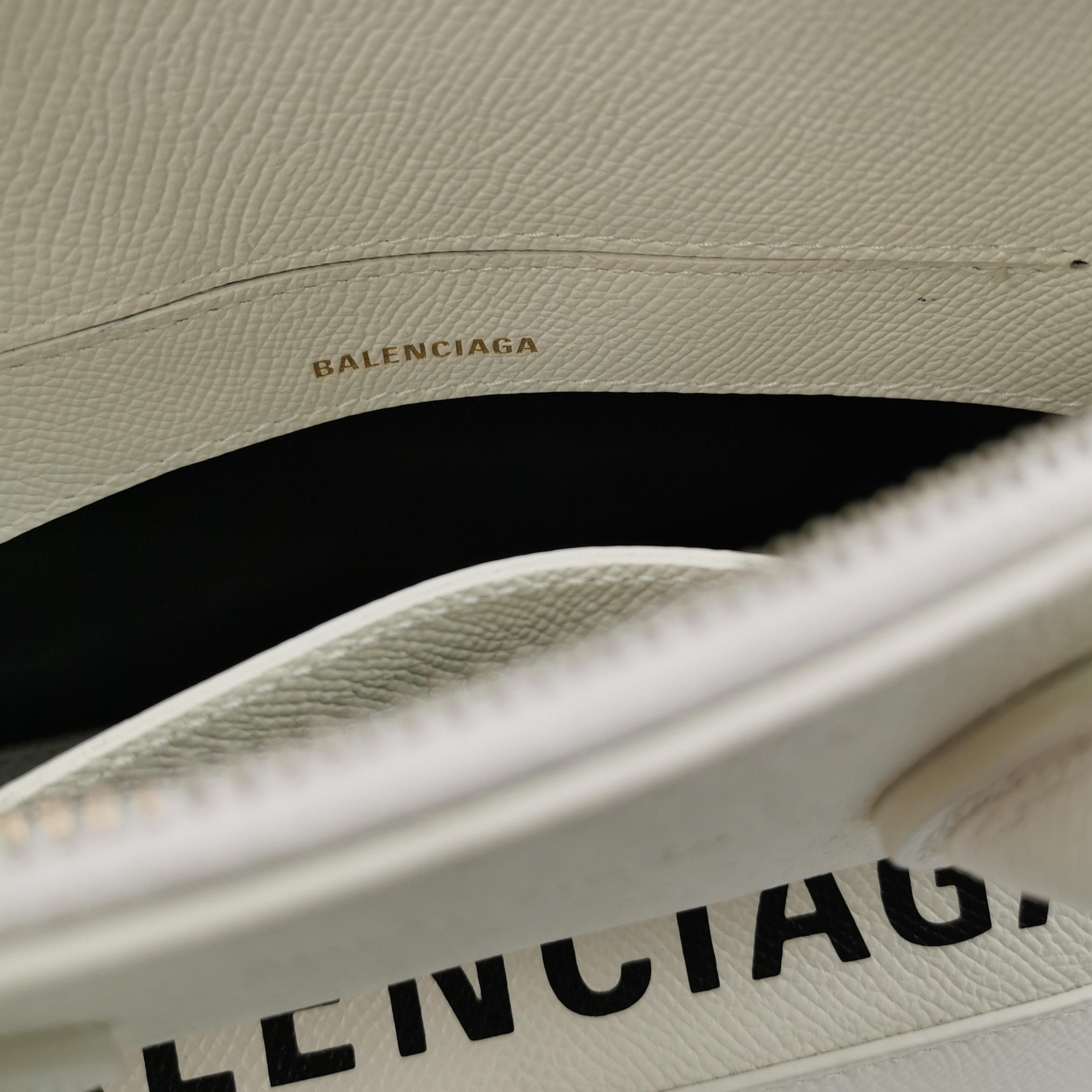 Balenciaga Balenciaga Women os Shoulder Bags Size ONE SIZE - 8 Thumbnail