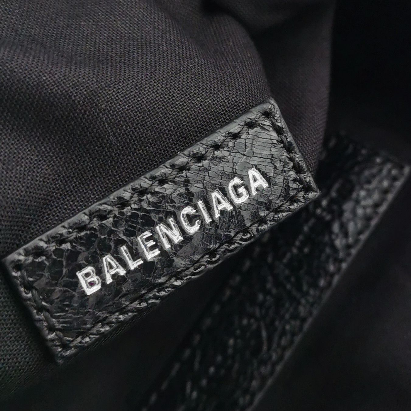 Balenciaga Balenciaga Women os Shoulder Bags Size ONE SIZE - 8 Thumbnail
