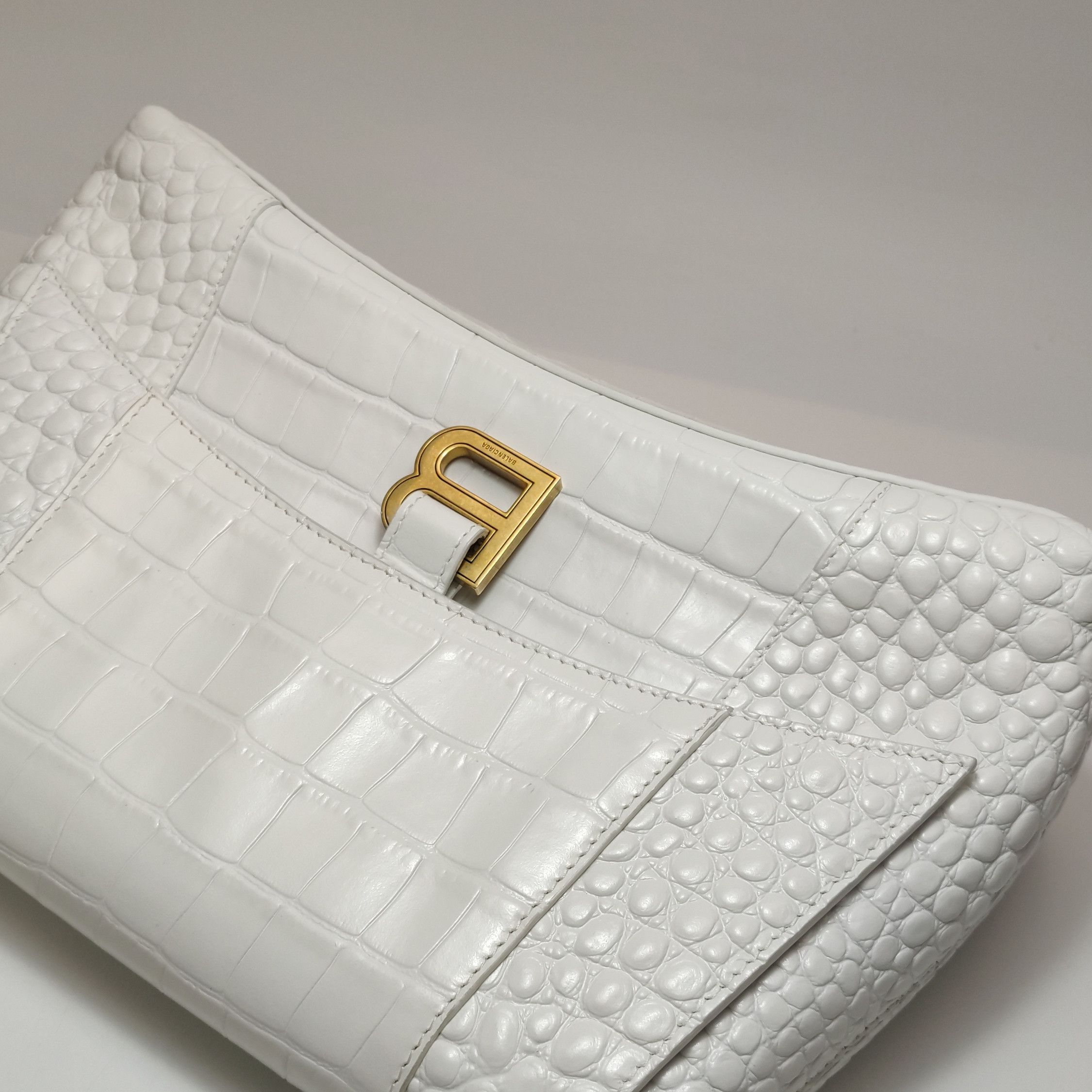 Balenciaga Balenciaga Women os Crossbody Bags Size ONE SIZE - 22 Thumbnail