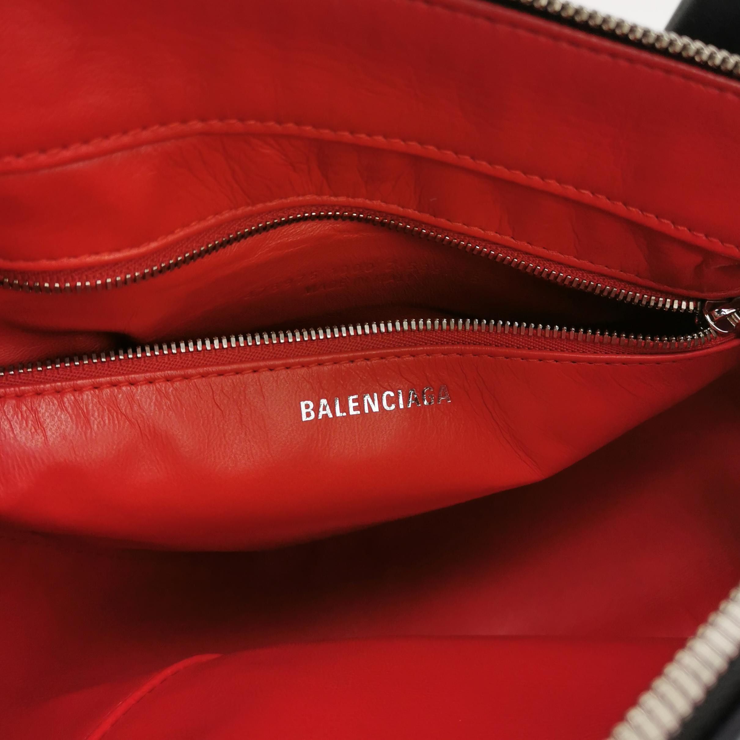 Balenciaga Balenciaga Women os Crossbody Bags Size ONE SIZE - 8 Thumbnail