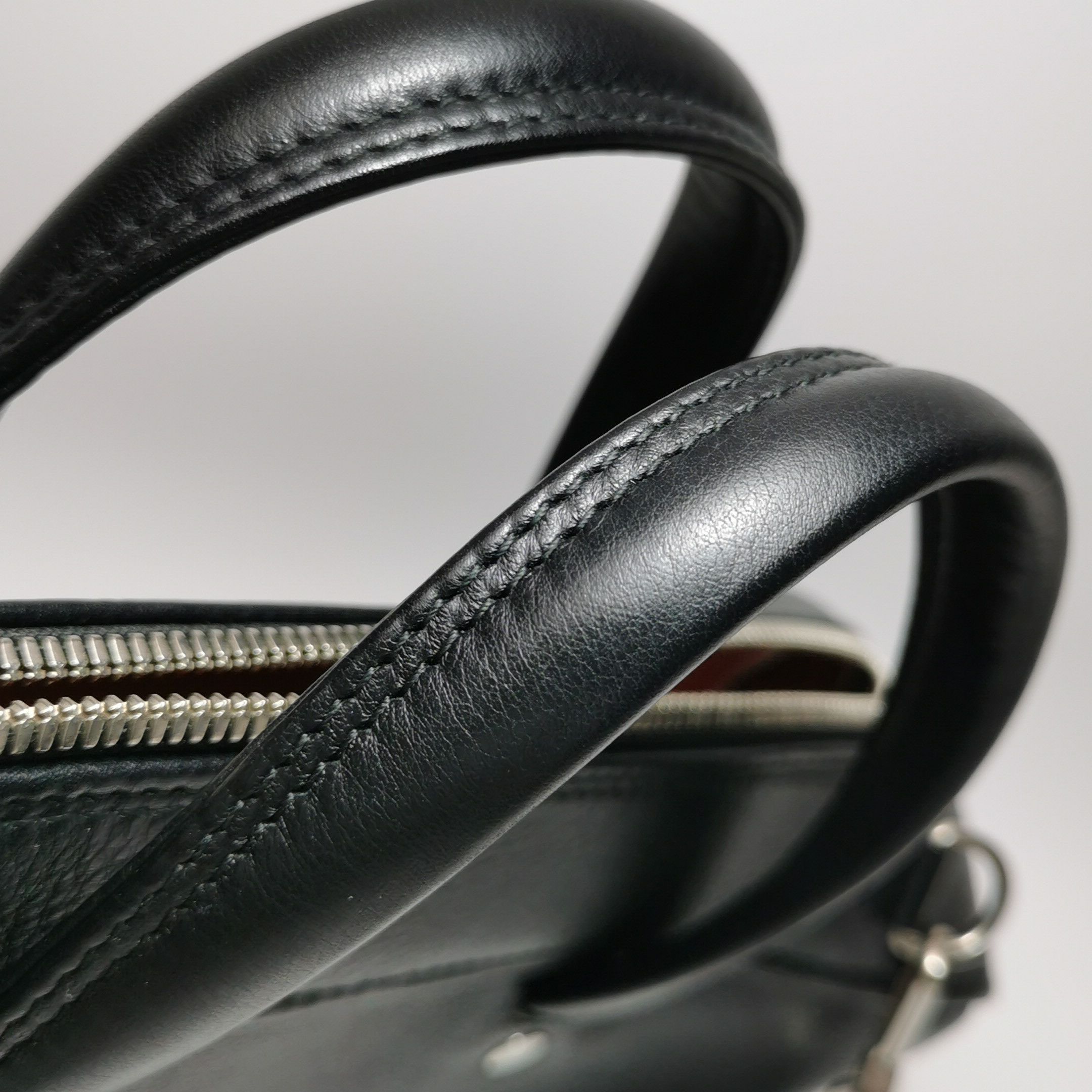 Balenciaga Balenciaga Women os Crossbody Bags Size ONE SIZE - 21 Thumbnail