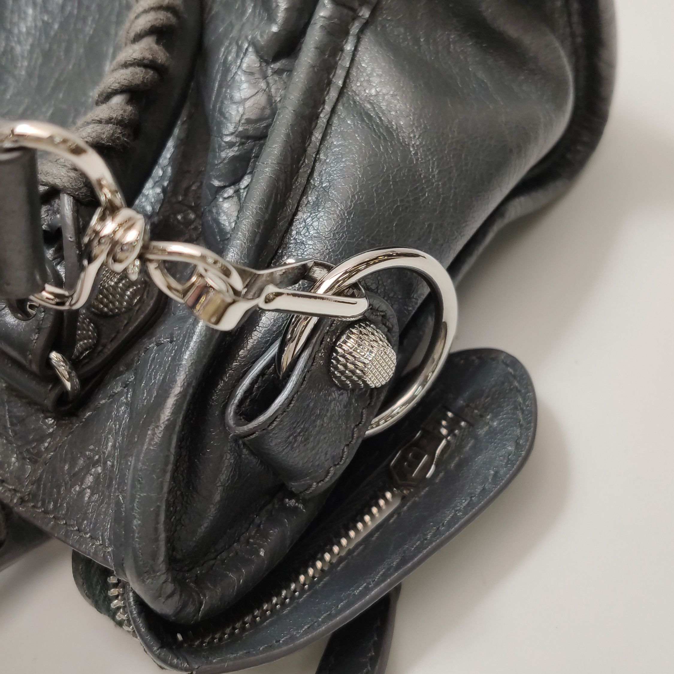 Balenciaga Balenciaga Women os Shoulder Bags Size ONE SIZE - 14 Thumbnail