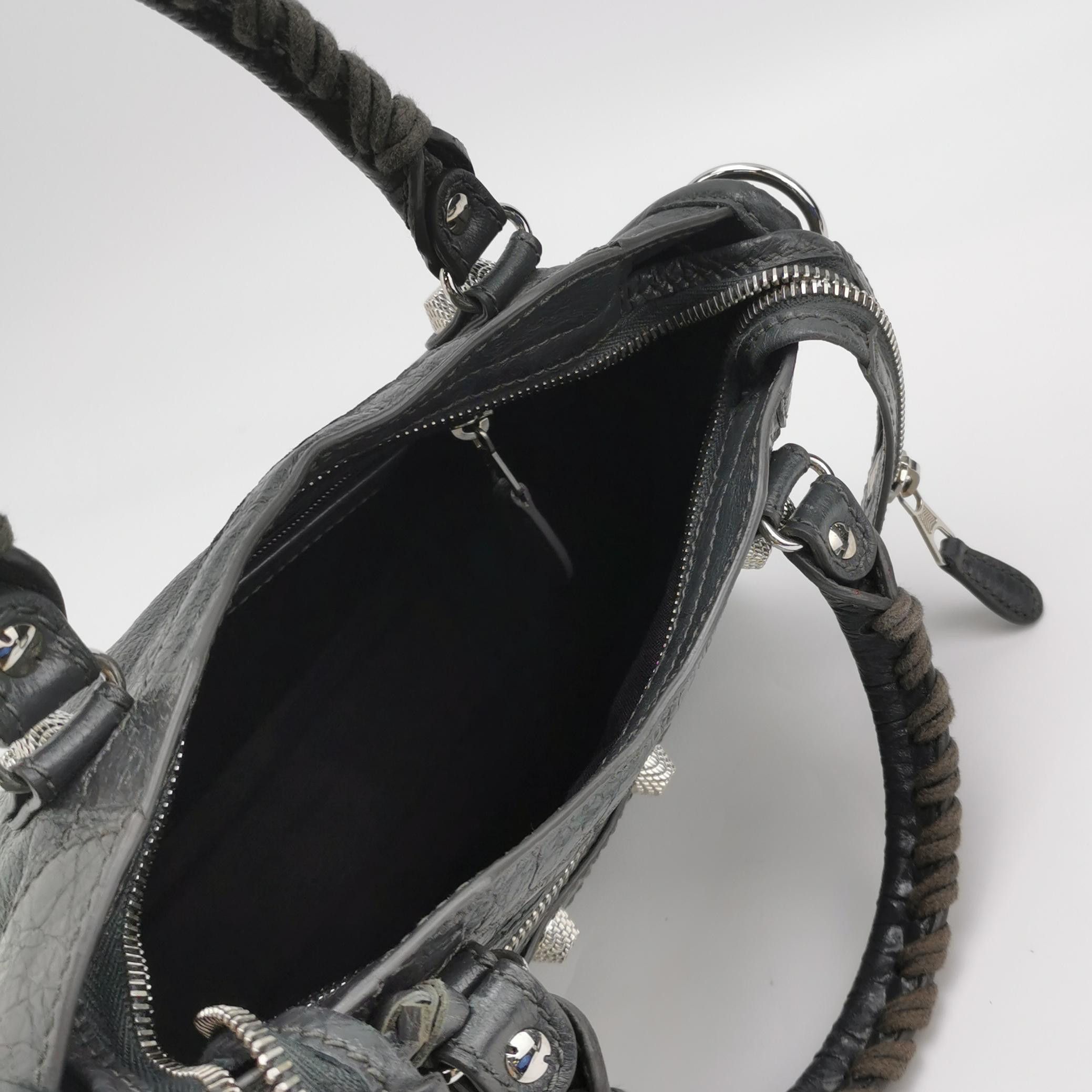 Balenciaga Balenciaga Women os Shoulder Bags Size ONE SIZE - 7 Thumbnail