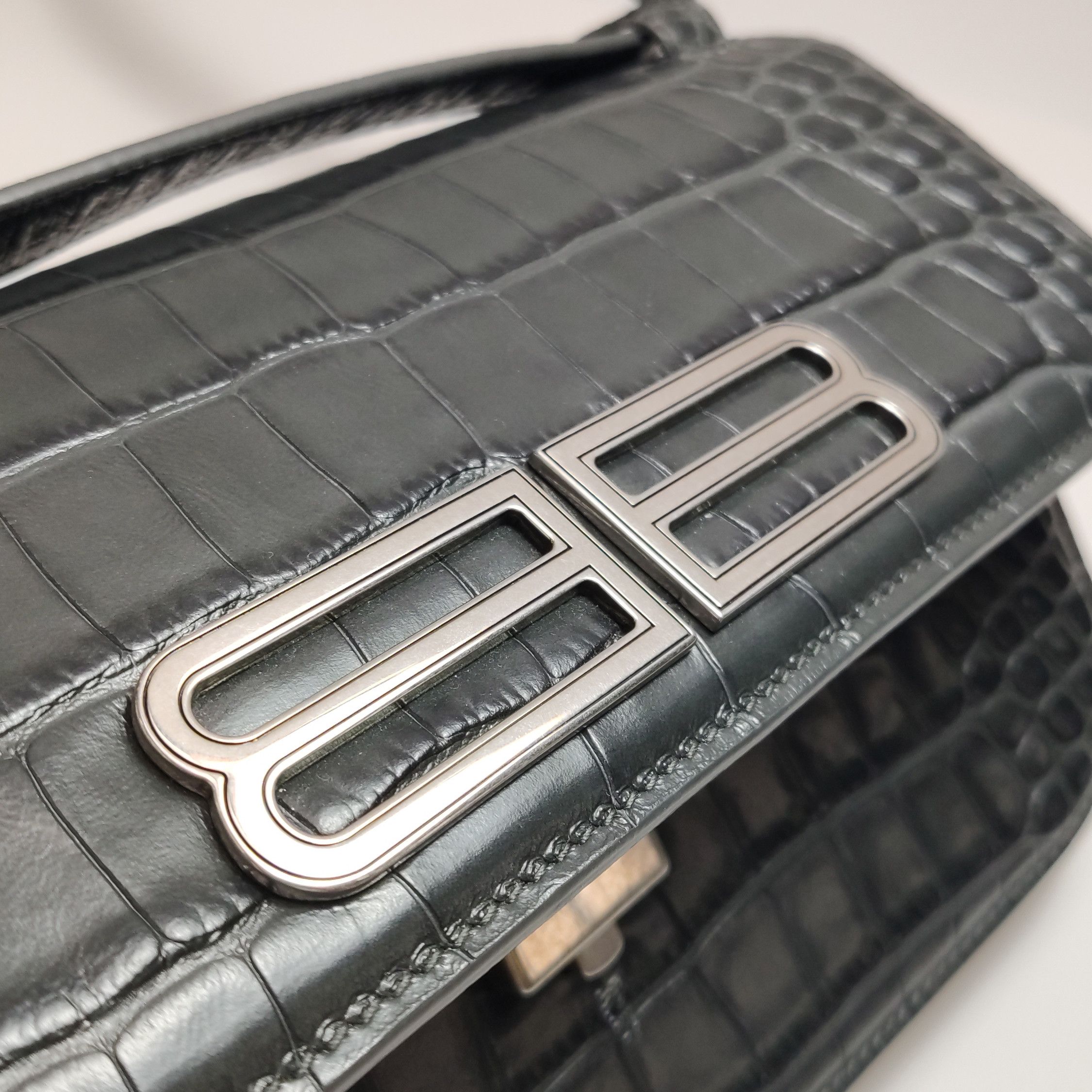 Balenciaga Balenciaga Women os Shoulder Bags Size ONE SIZE - 12 Thumbnail