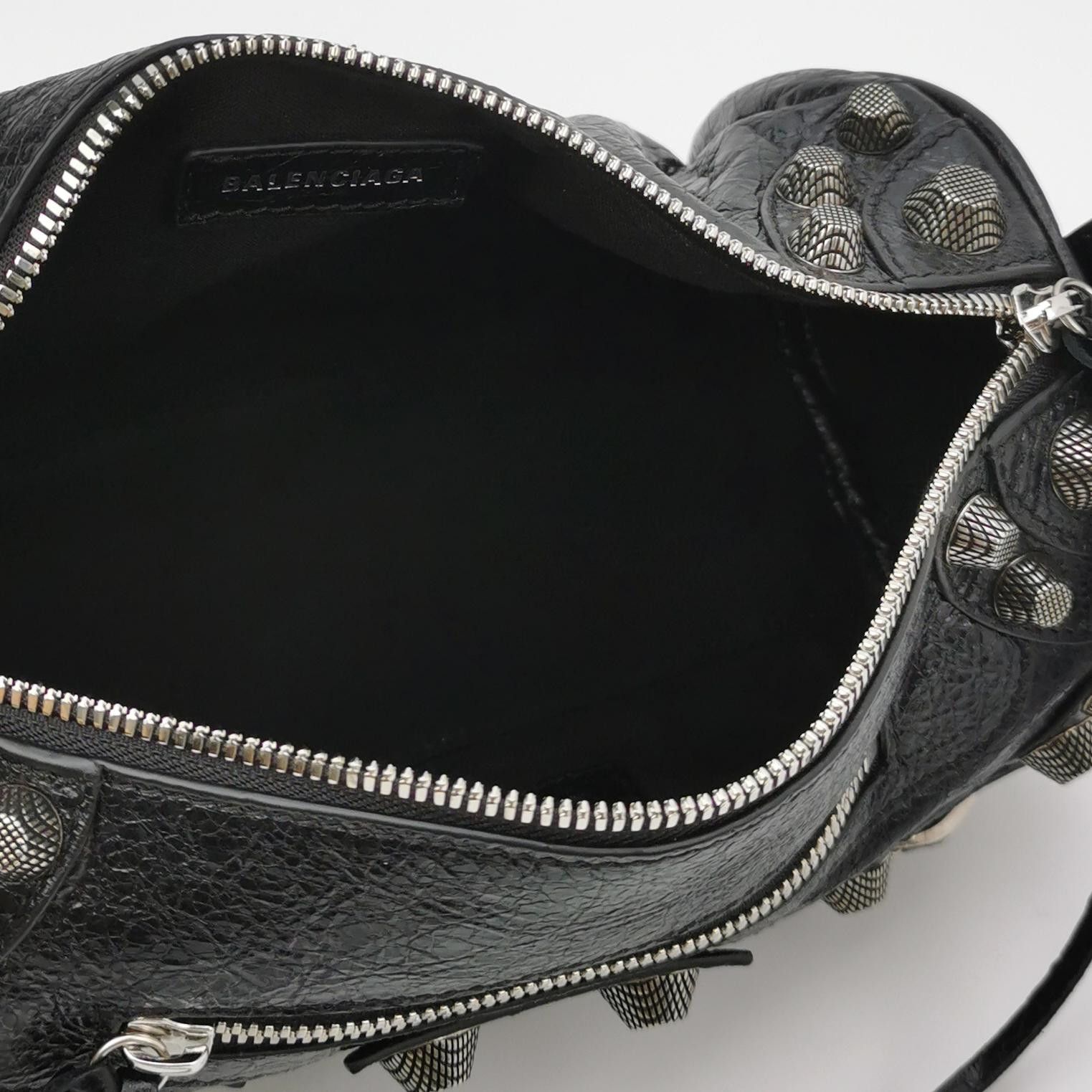 Balenciaga Balenciaga Women os Crossbody Bags Size ONE SIZE - 7 Thumbnail
