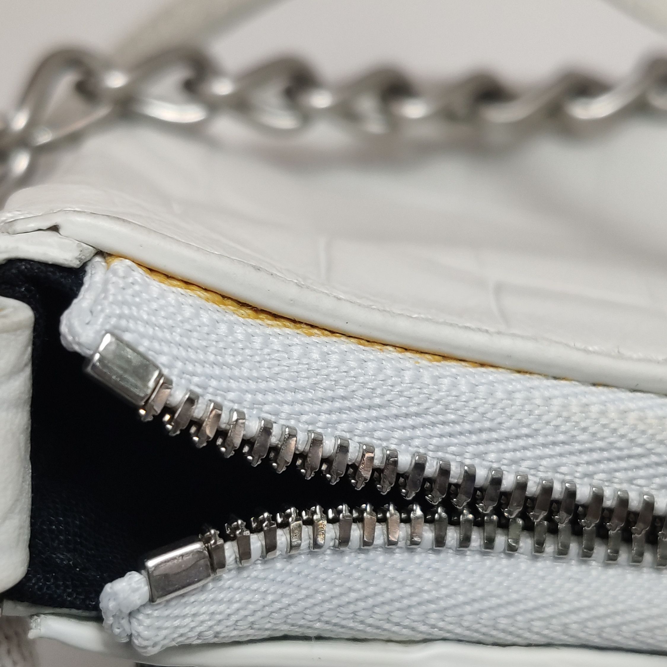Balenciaga Balenciaga Women os Shoulder Bags Size ONE SIZE - 18 Thumbnail