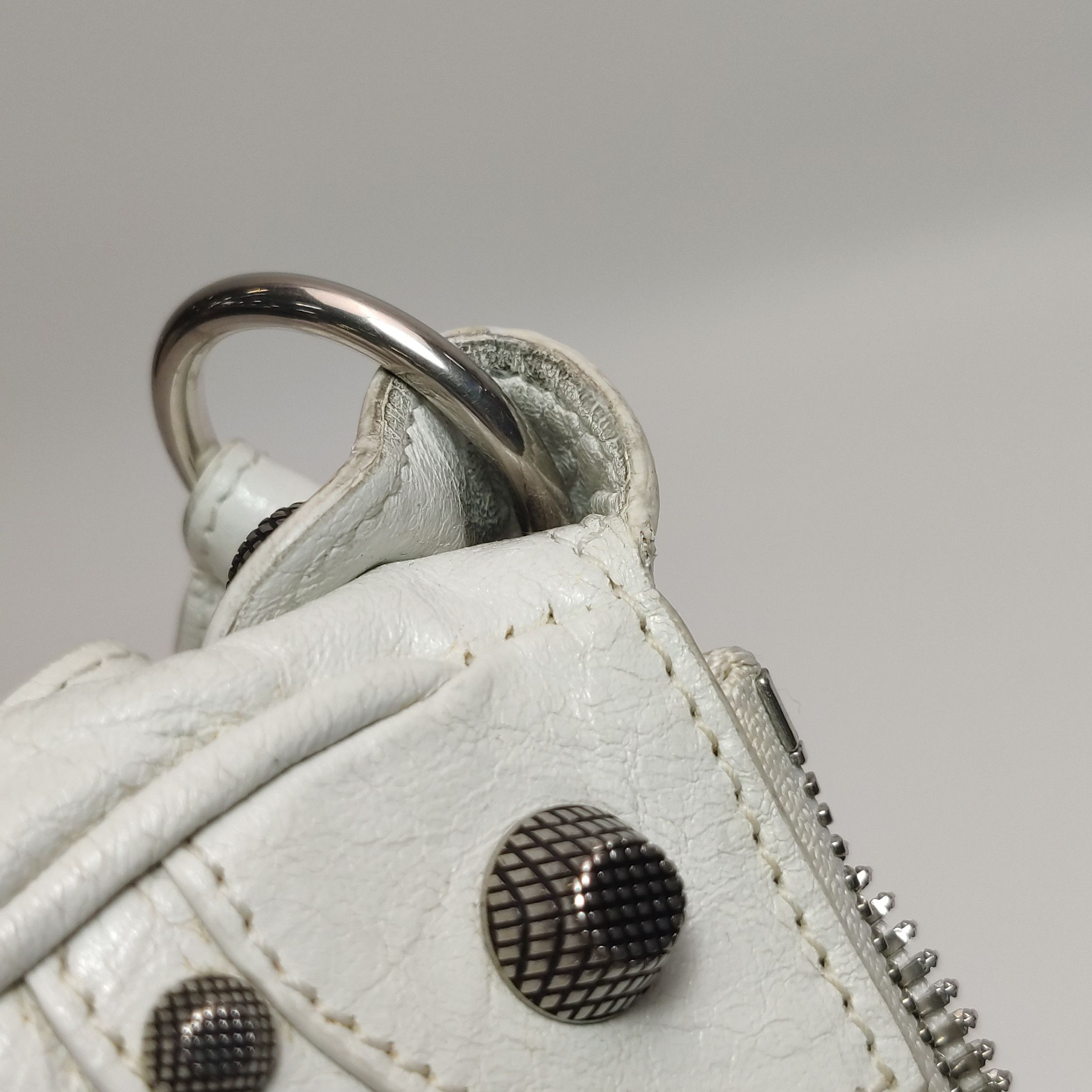 Balenciaga Balenciaga Women os Shoulder Bags Size ONE SIZE - 24 Thumbnail