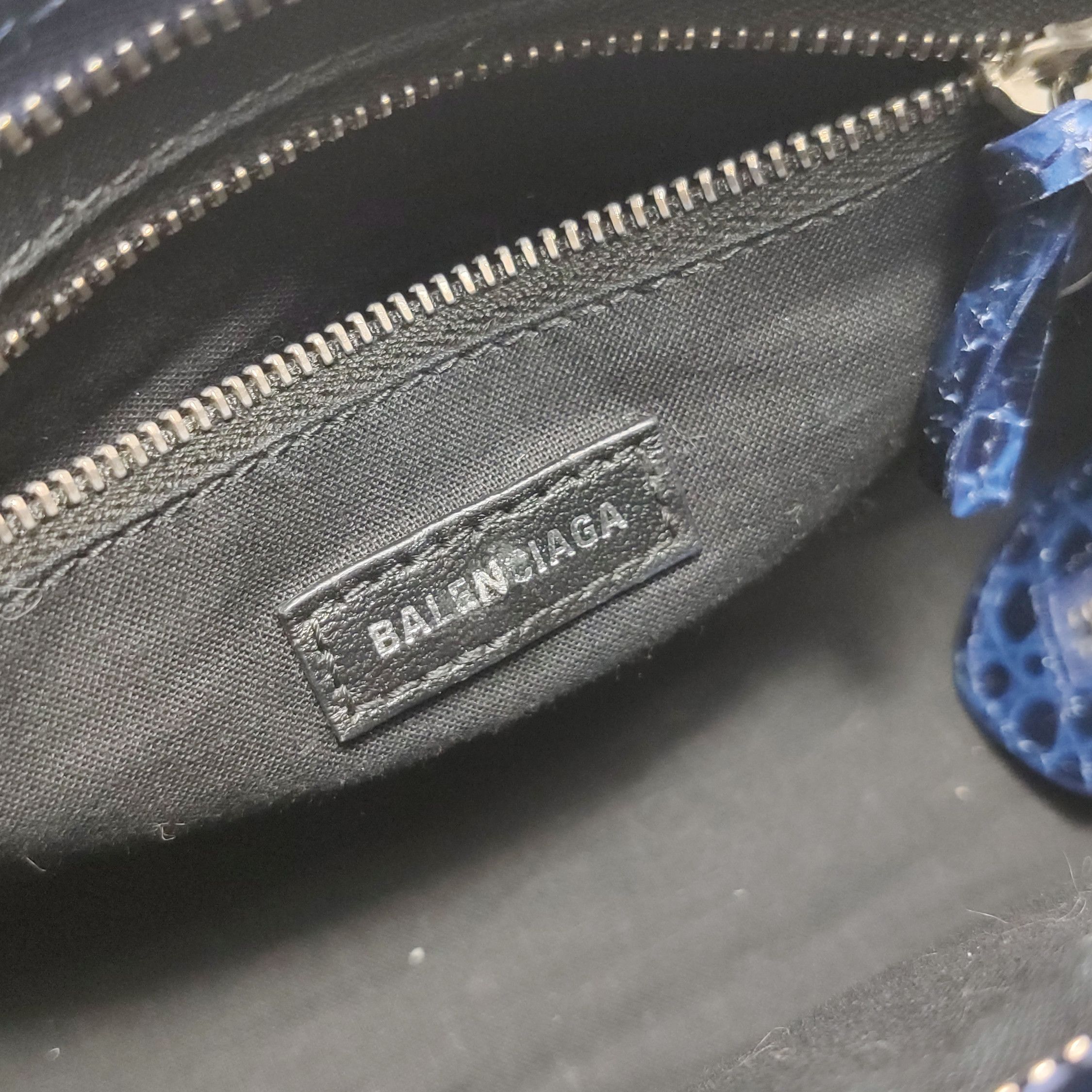 Balenciaga Balenciaga Women os Shoulder Bags Size ONE SIZE - 11 Thumbnail