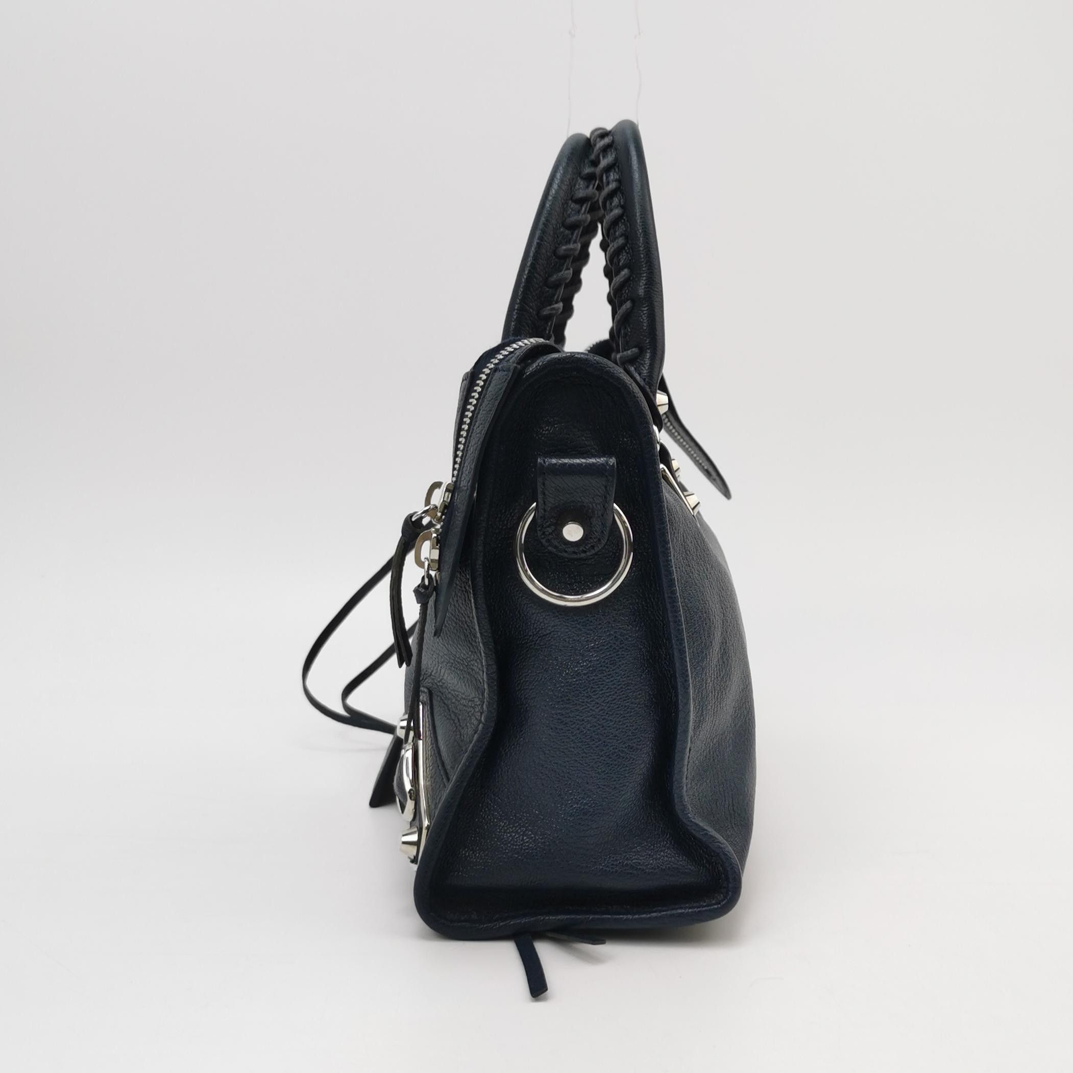 Balenciaga Balenciaga Women os Shoulder Bags Size ONE SIZE - 3 Thumbnail