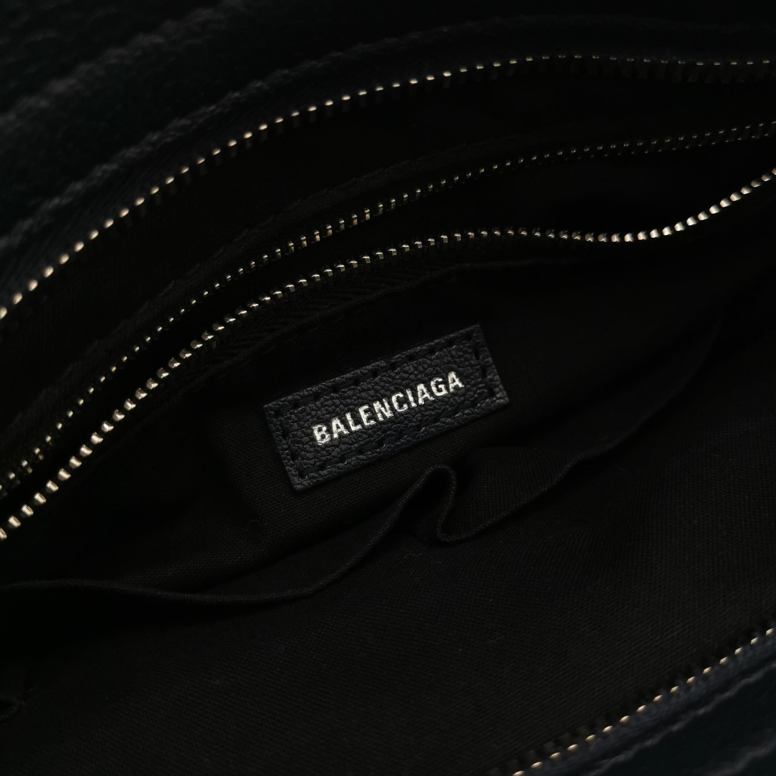 Balenciaga Balenciaga Women os Shoulder Bags Size ONE SIZE - 8 Thumbnail