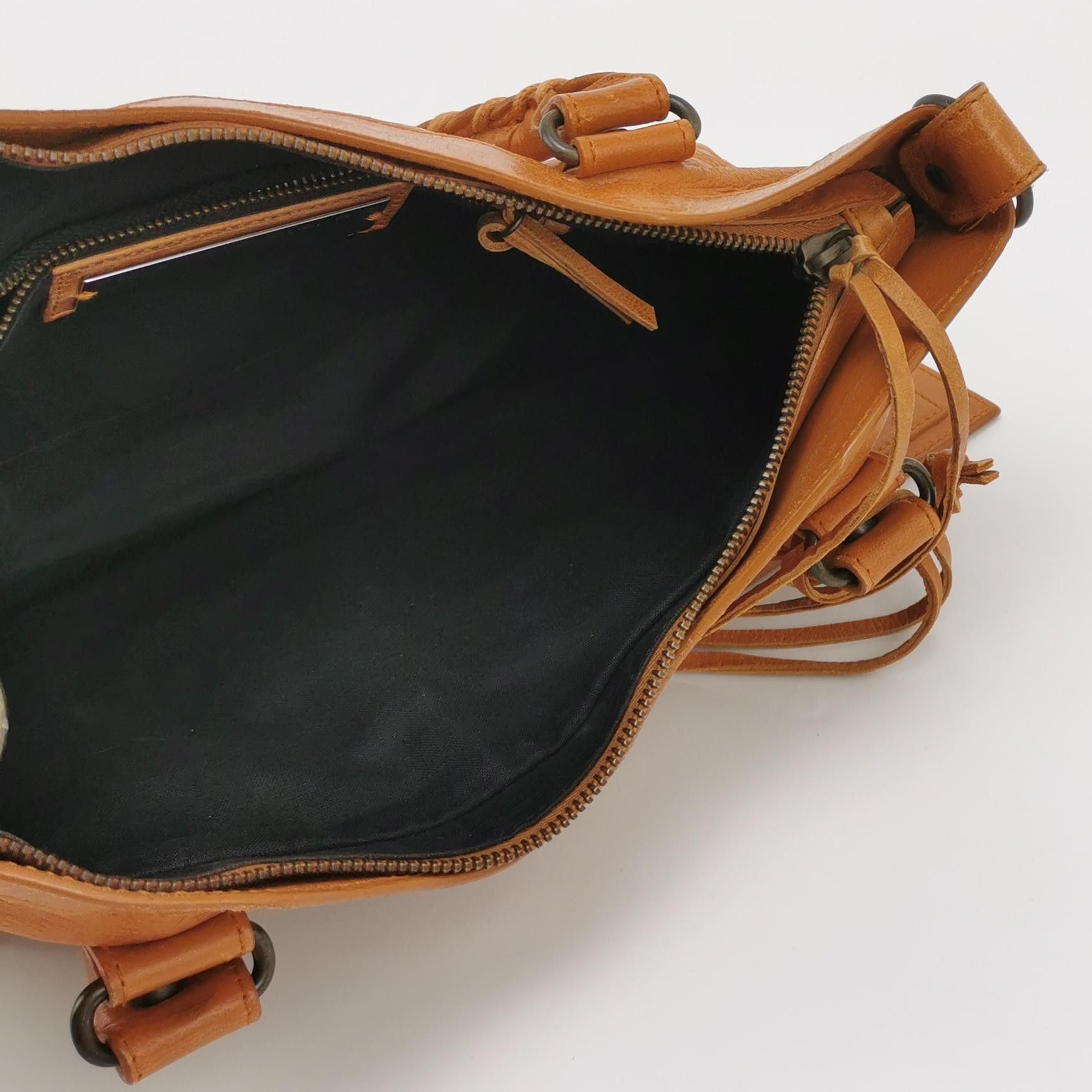 Balenciaga Balenciaga Women os Shoulder Bags Size ONE SIZE - 7 Thumbnail