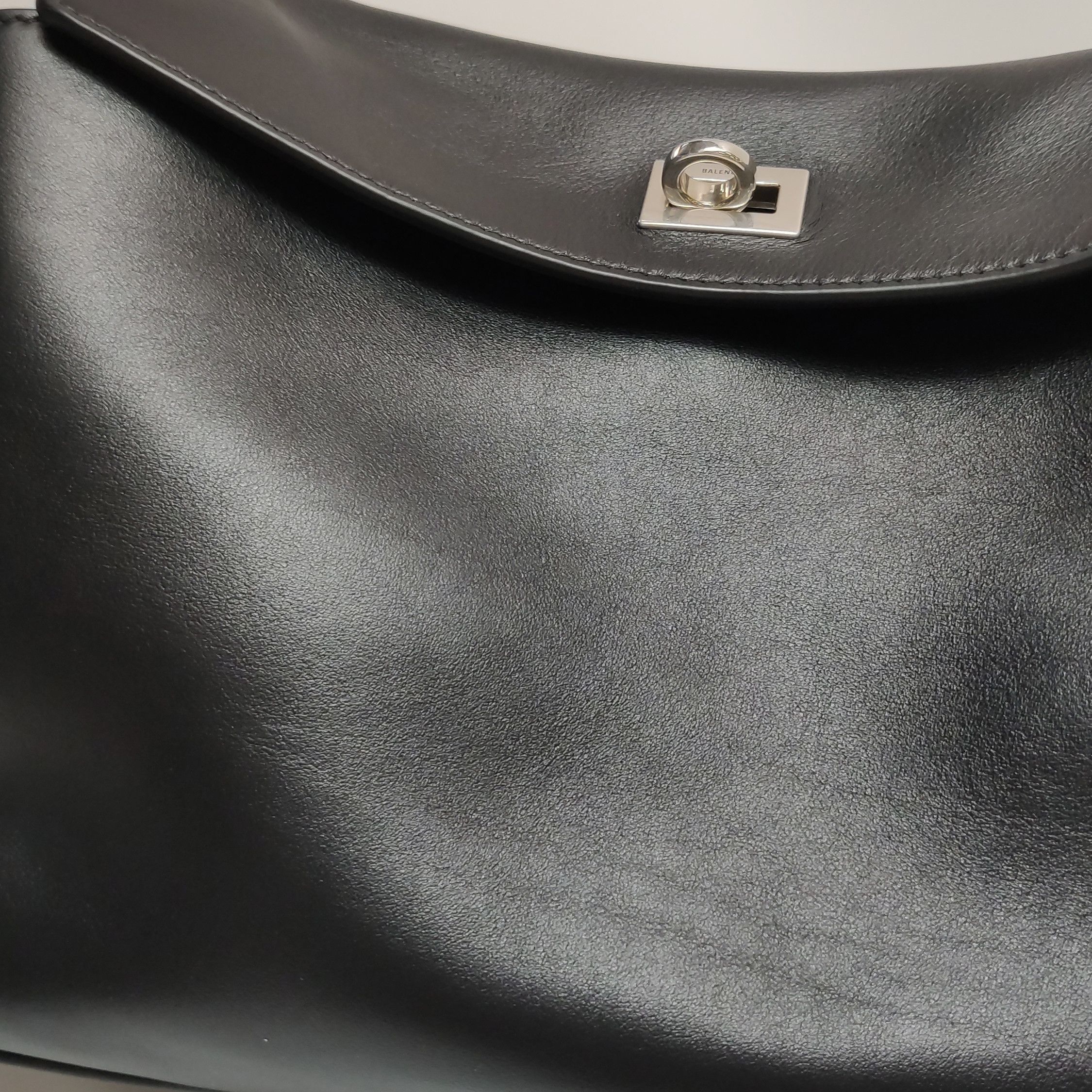 Balenciaga Balenciaga Women os Shoulder Bags Size ONE SIZE - 19 Thumbnail