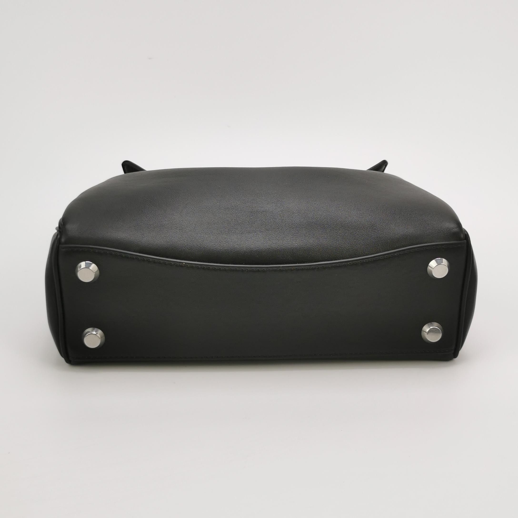 Balenciaga Balenciaga Women os Shoulder Bags Size ONE SIZE - 6 Thumbnail