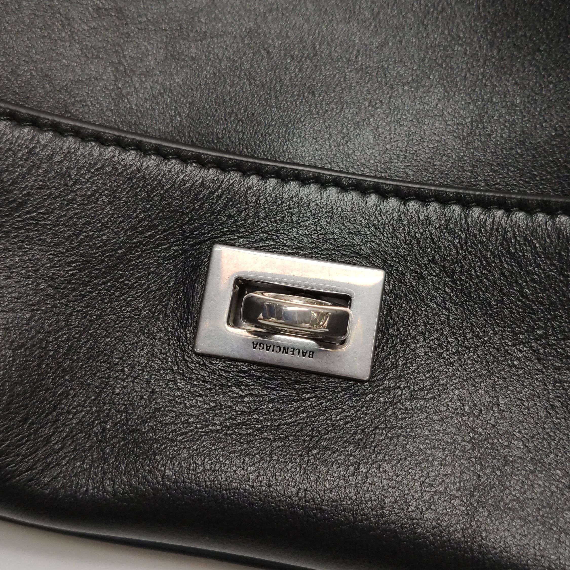 Balenciaga Balenciaga Women os Shoulder Bags Size ONE SIZE - 11 Thumbnail