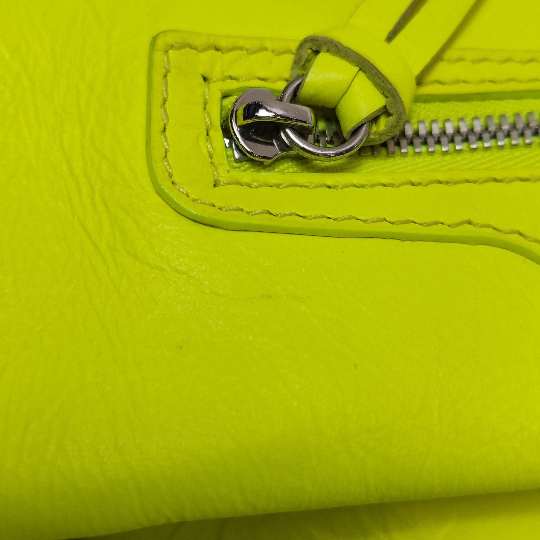 Balenciaga Balenciaga Women os Crossbody Bags Size ONE SIZE - 17 Thumbnail