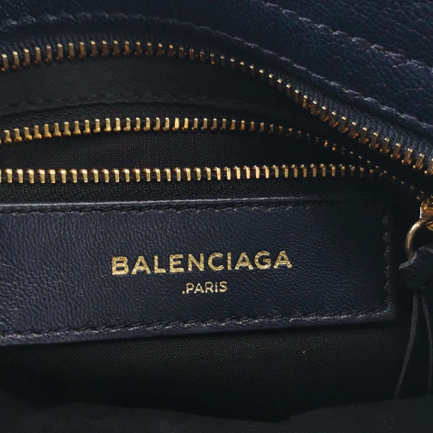 Balenciaga Balenciaga Women os Shoulder Bags Size ONE SIZE - 8 Thumbnail