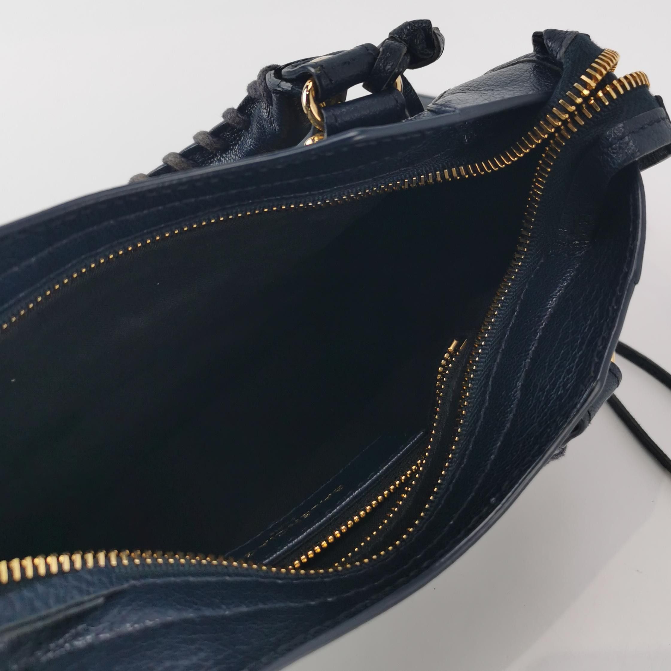 Balenciaga Balenciaga Women os Shoulder Bags Size ONE SIZE - 7 Thumbnail